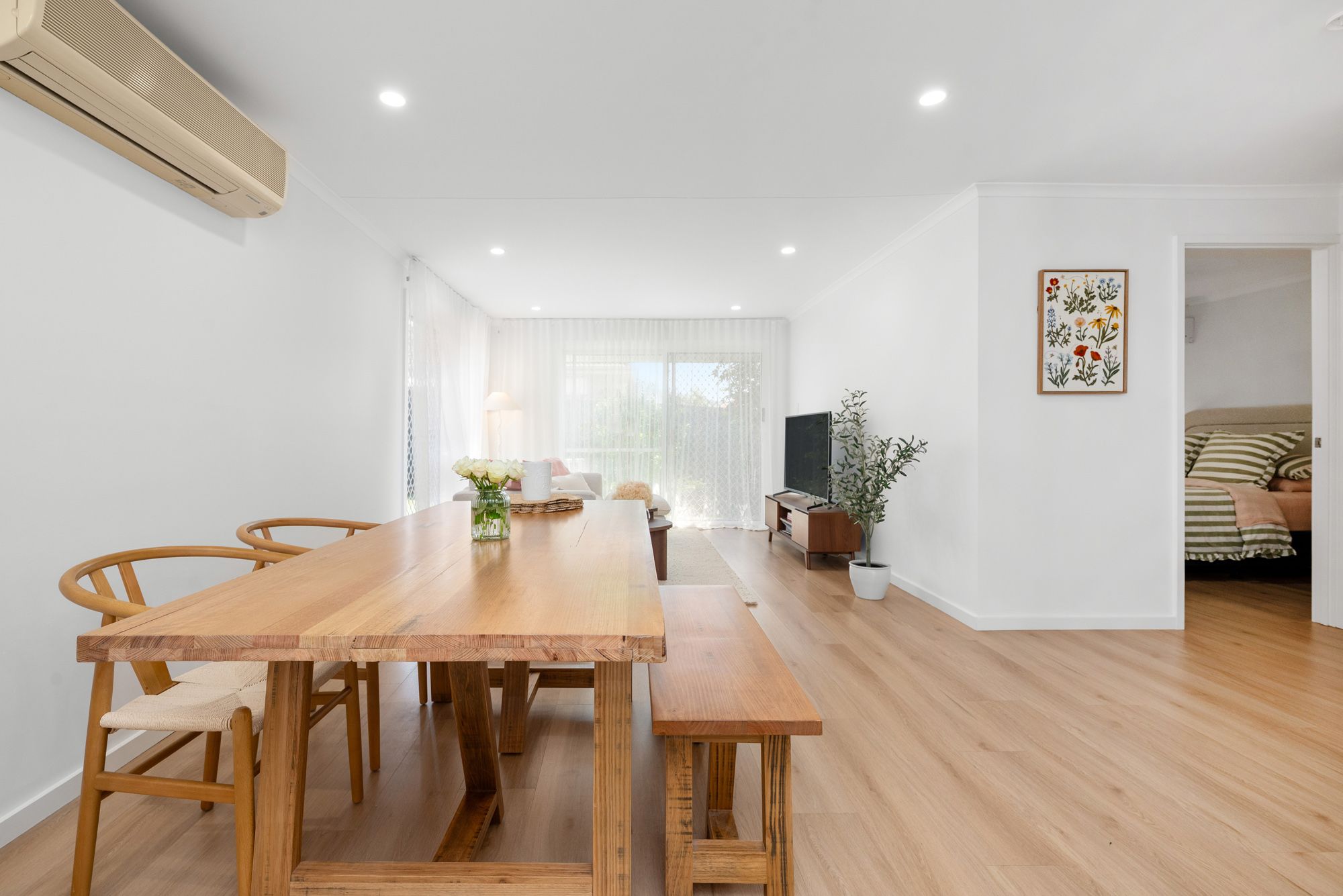 5/10 Rowe Close — photo 2 of 18