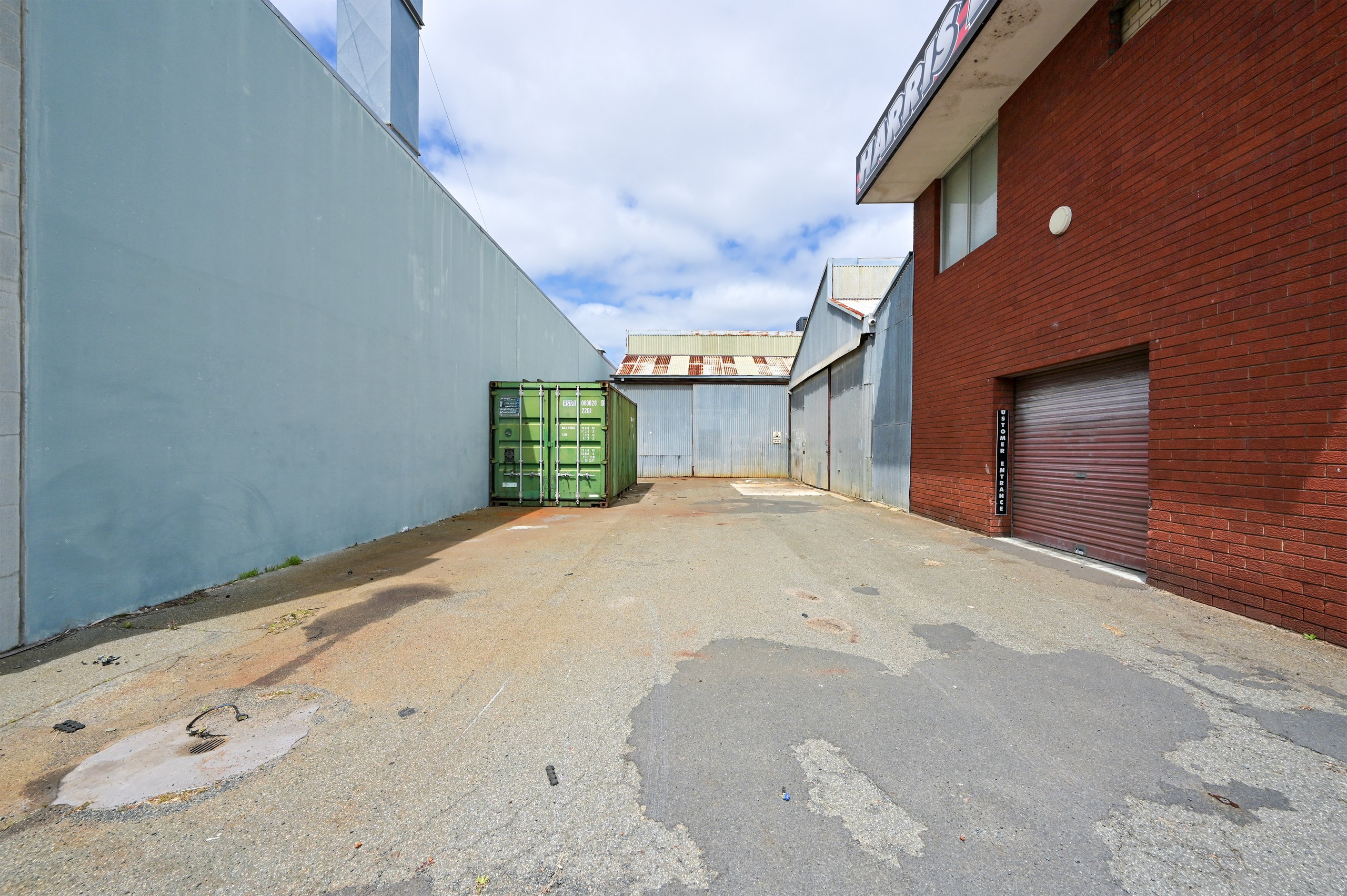 4 Roberts Street West, Osborne Park, WA 6017