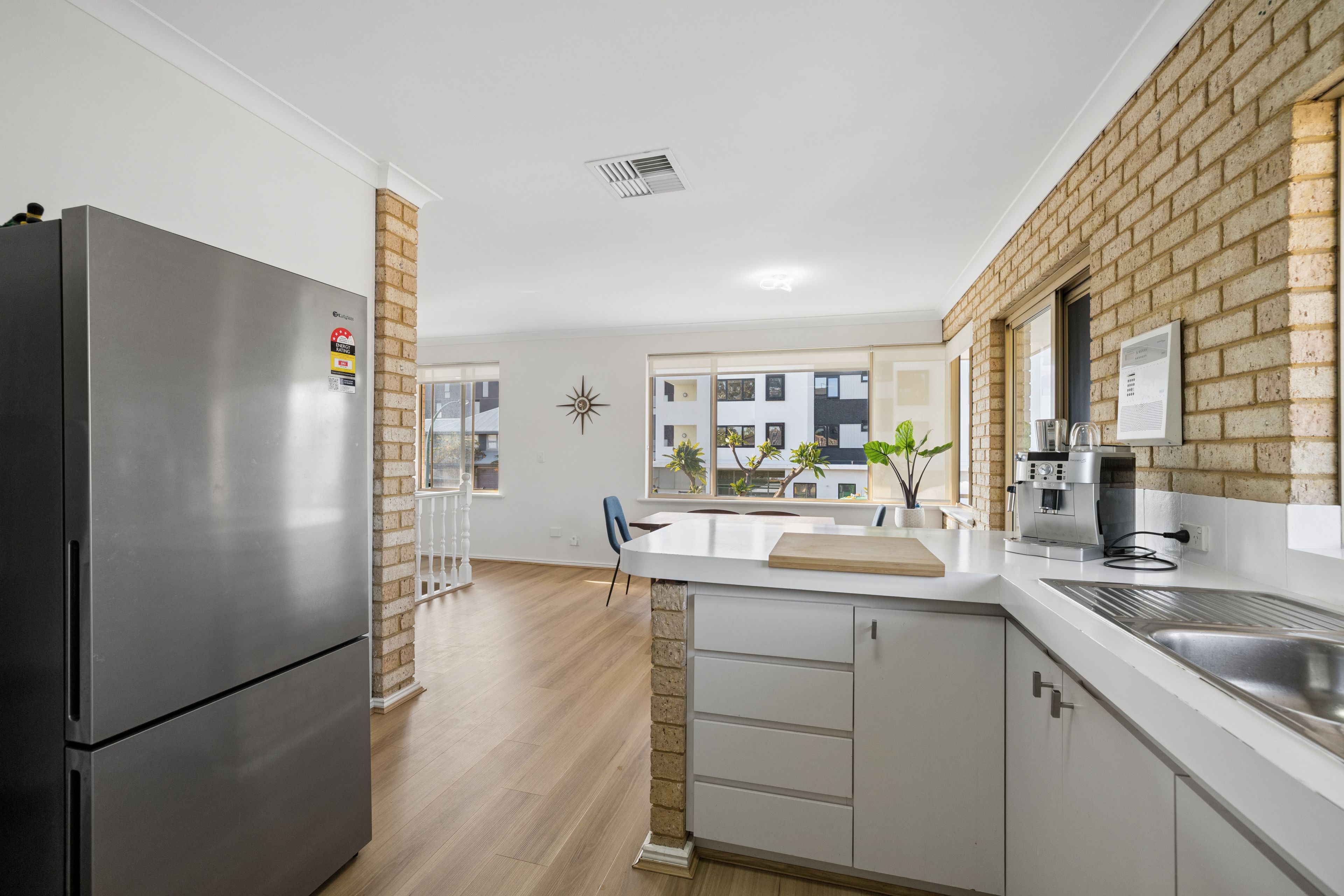 17 Davilak Street — photo 4 of 22