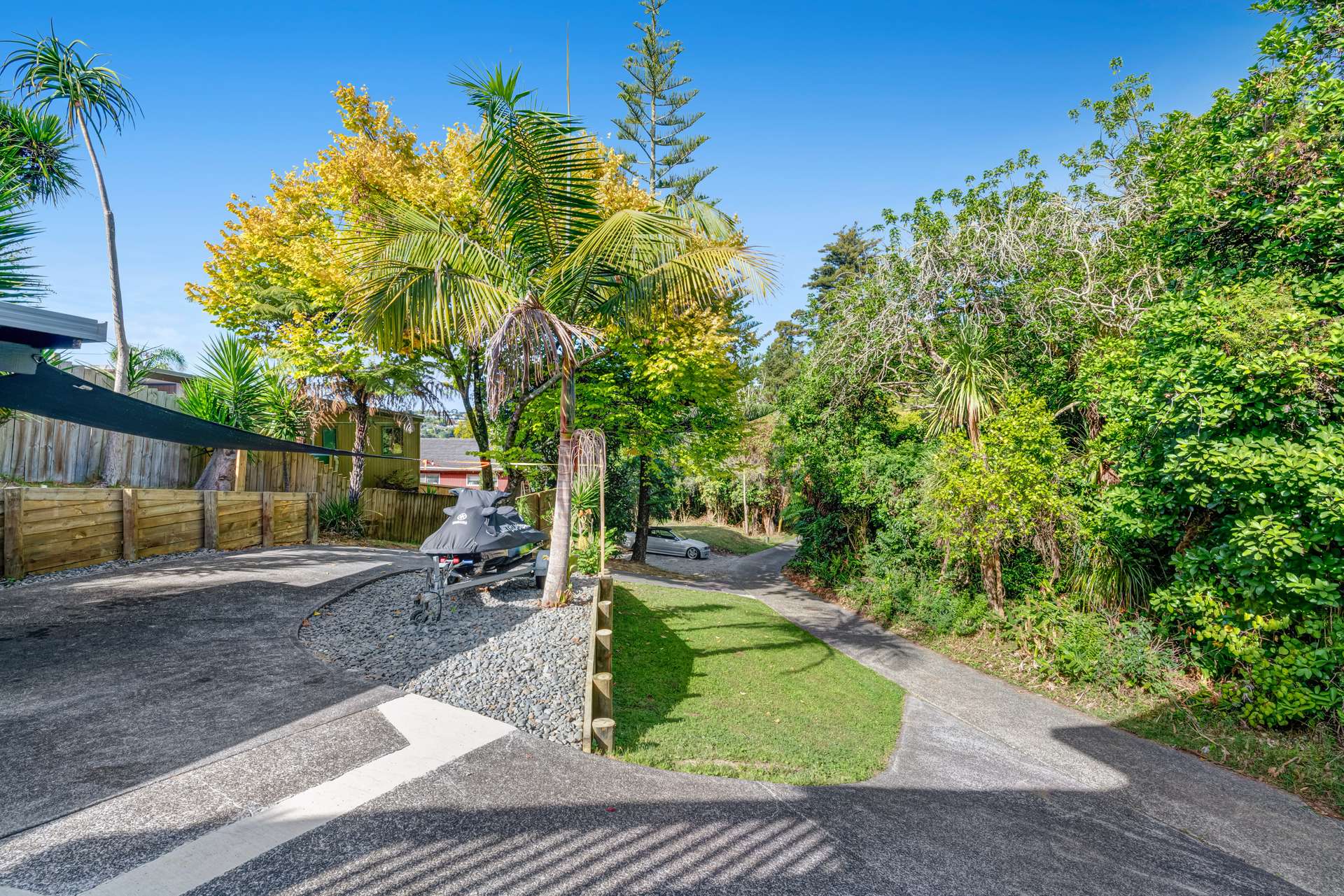 806A Beach Road photo 13