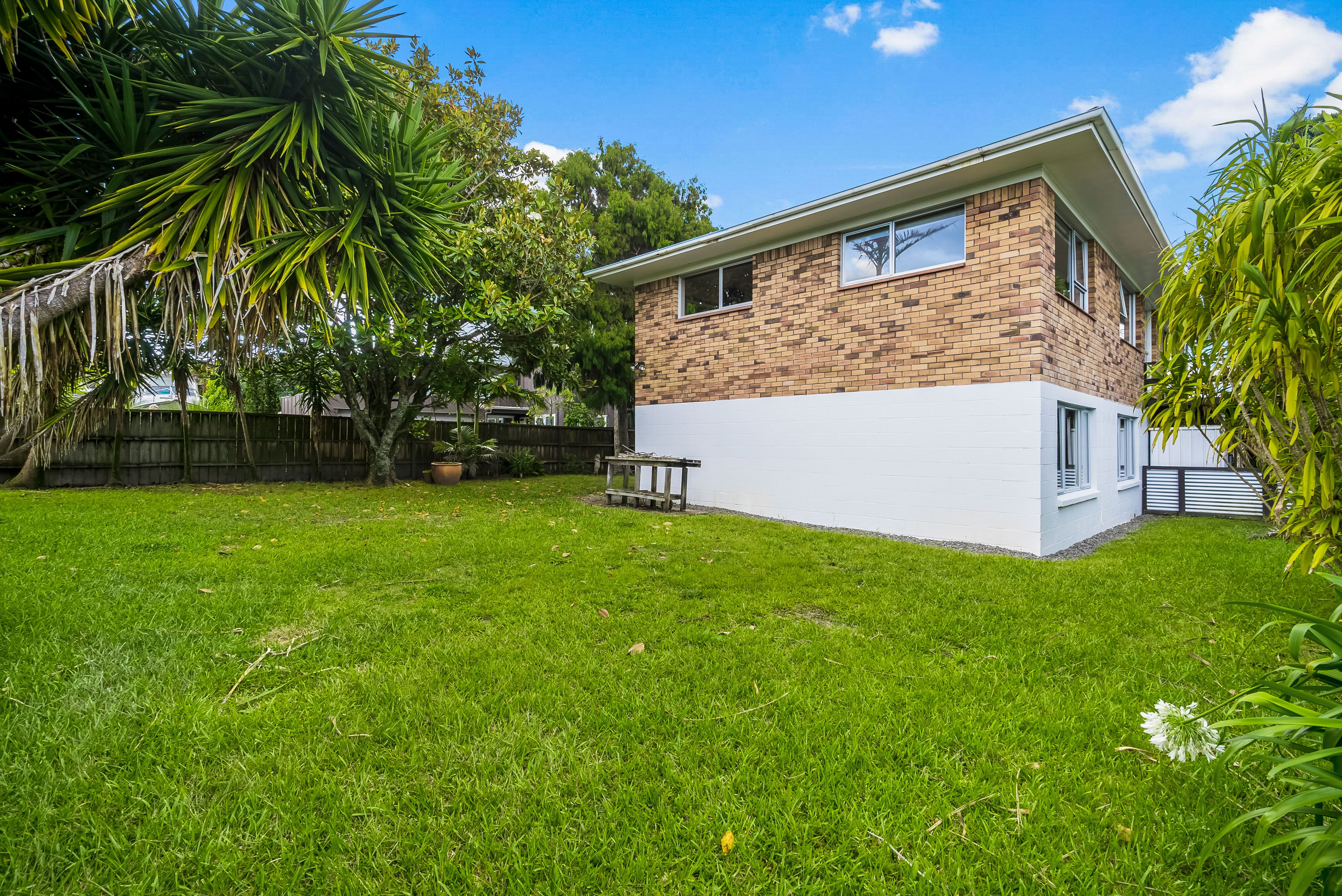 7A Hyde Road, Rothesay Bay, North Shore City