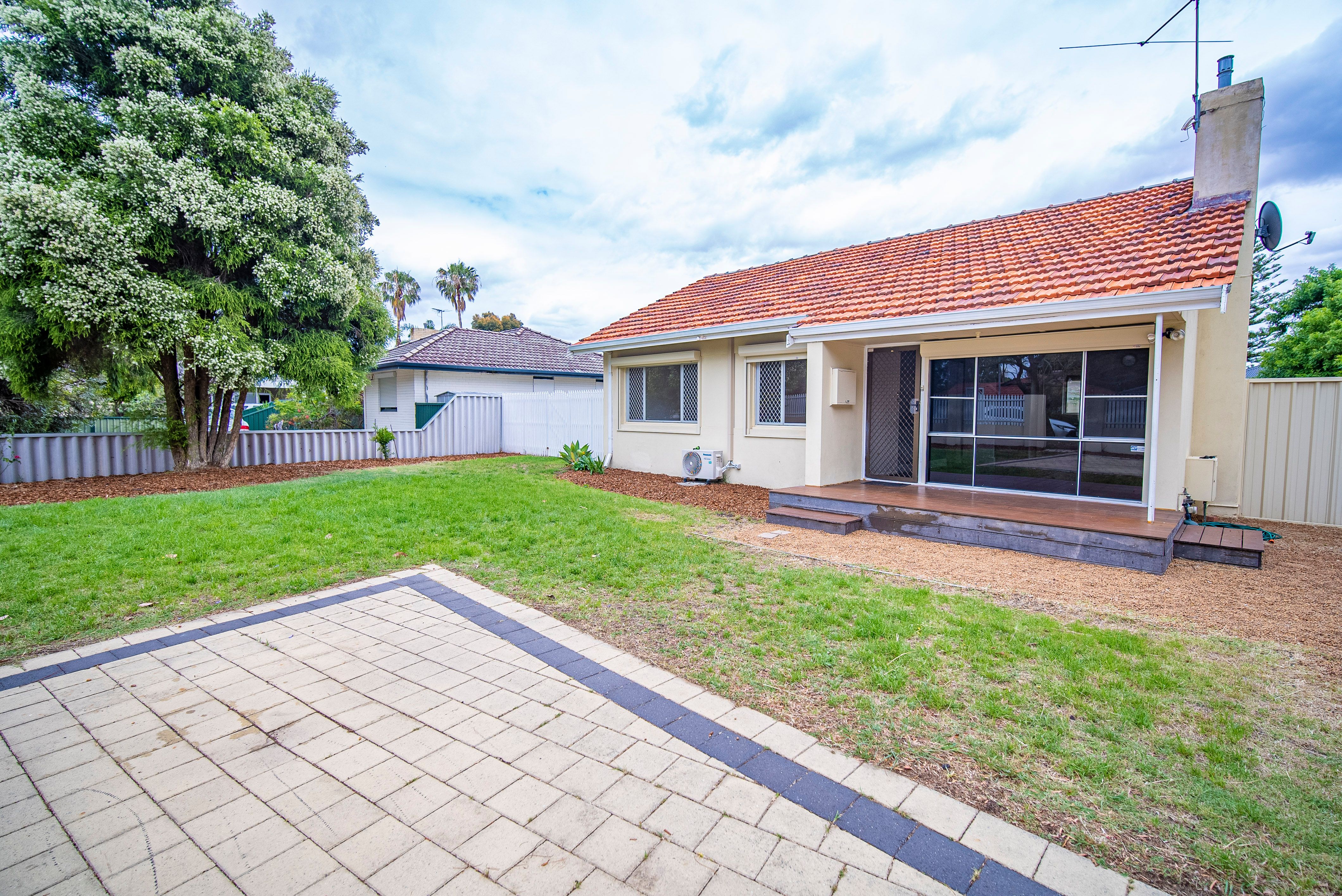 15 Bowkett Street, Redcliffe, WA 6104