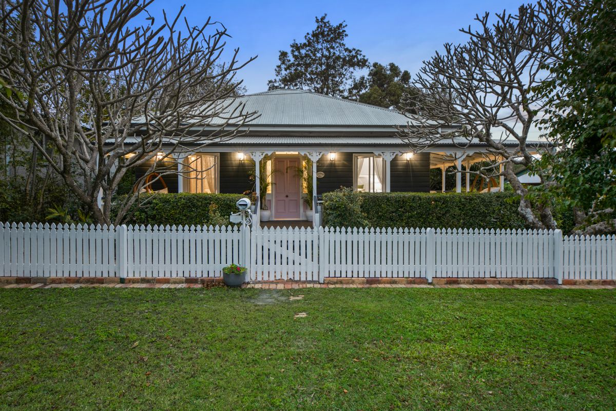 36 Lyon Avenue, Oxley QLD 4075