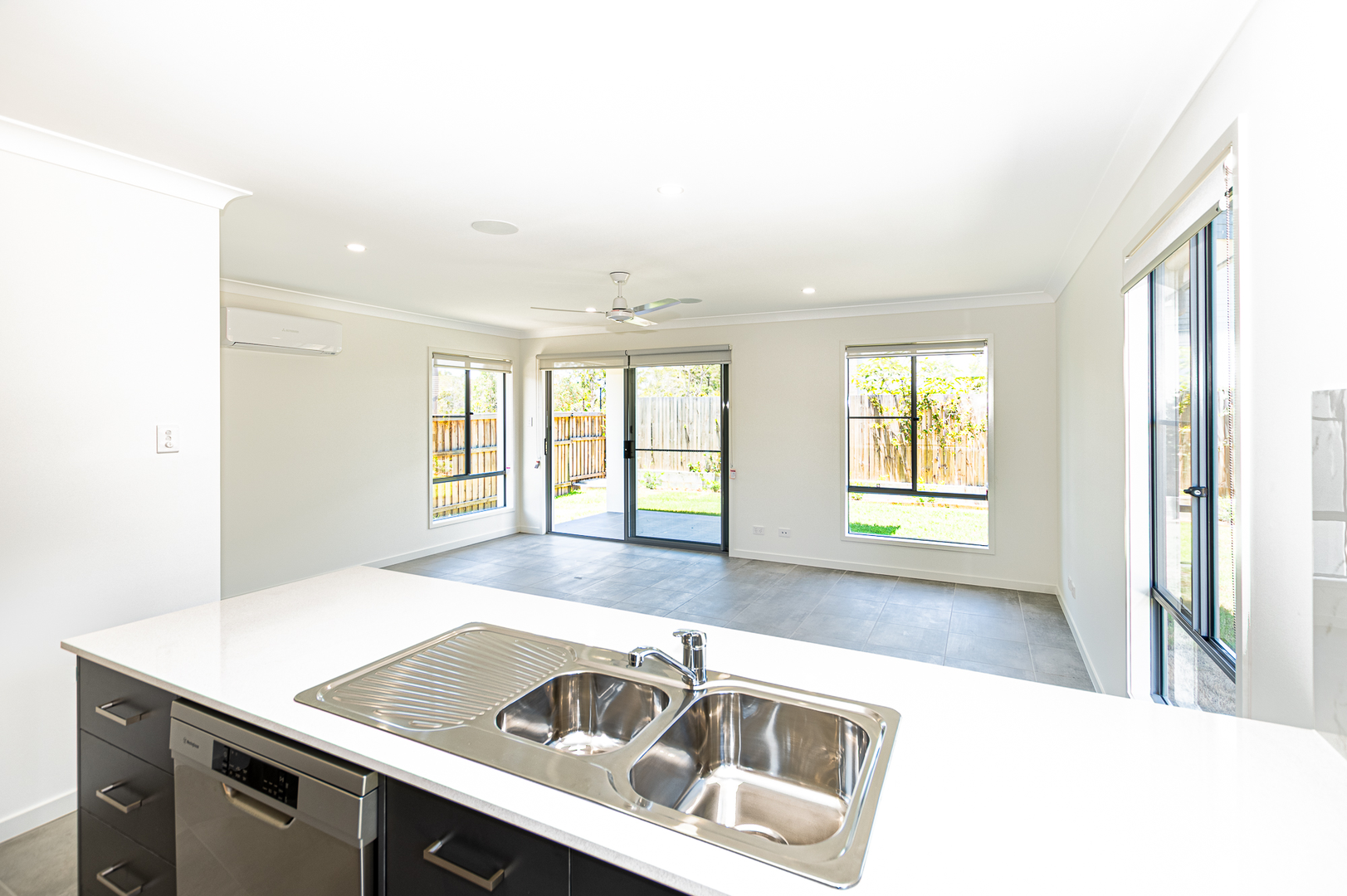 1/46 Seashell Avenue, Coomera, QLD 4209