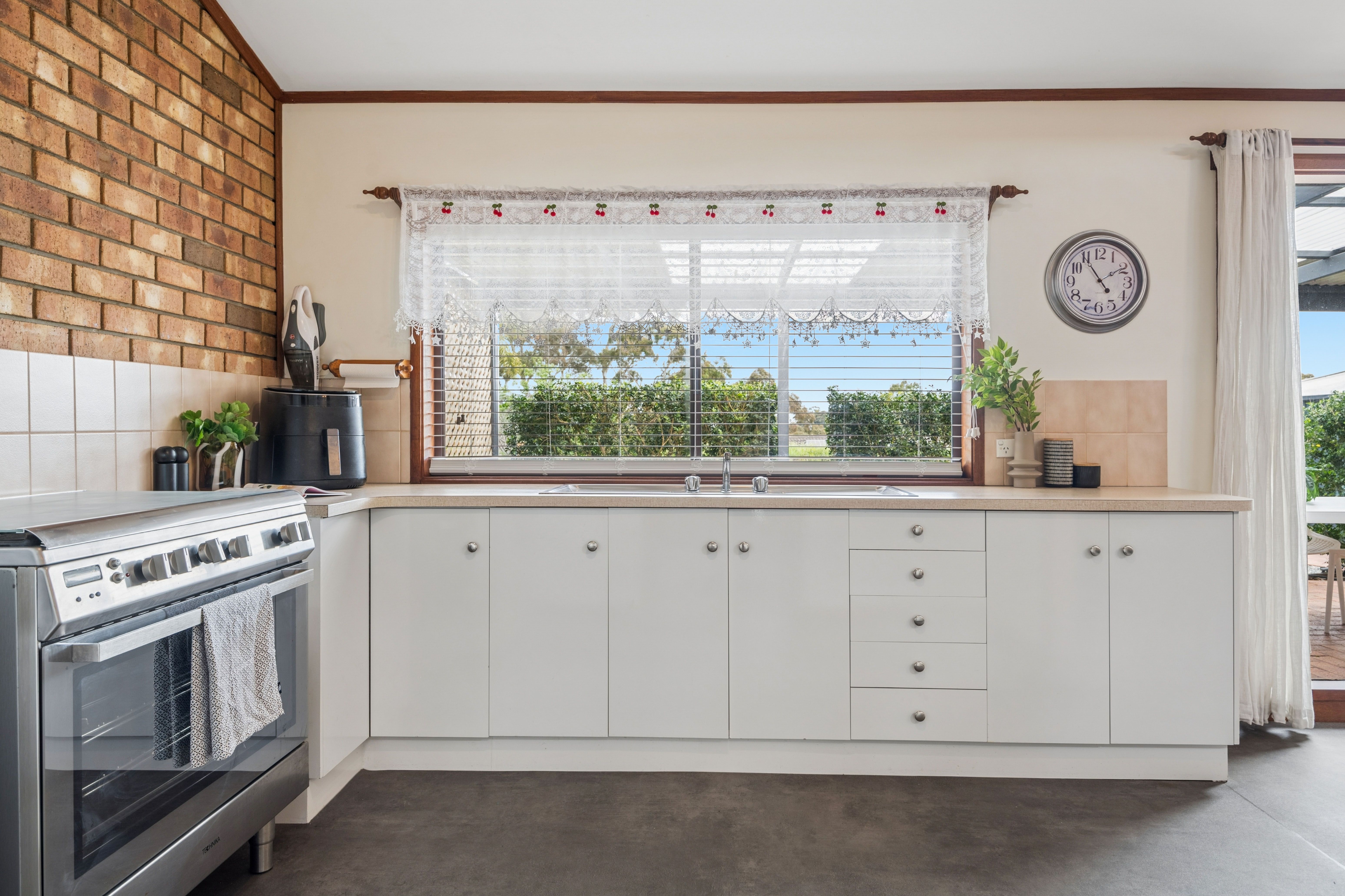 14 Haven Road — photo 5 of 26