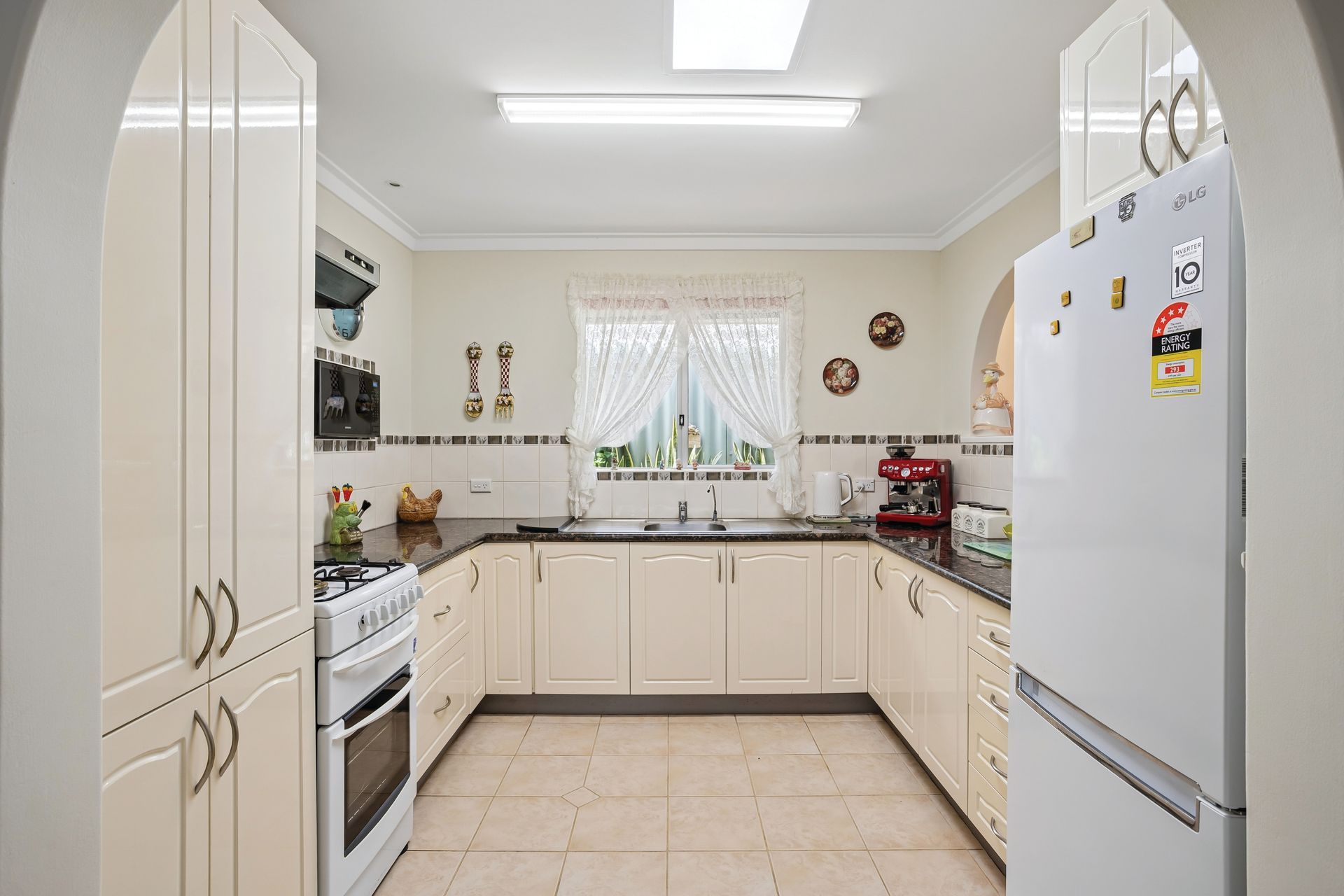 42b Beelara Way — photo 7 of 21