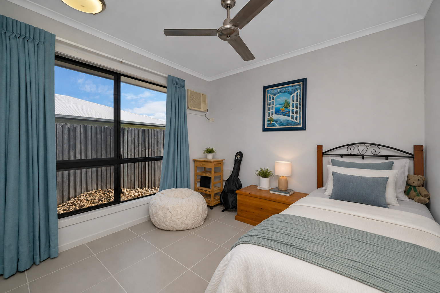 10 Dundabella Drive — photo 11 of 13