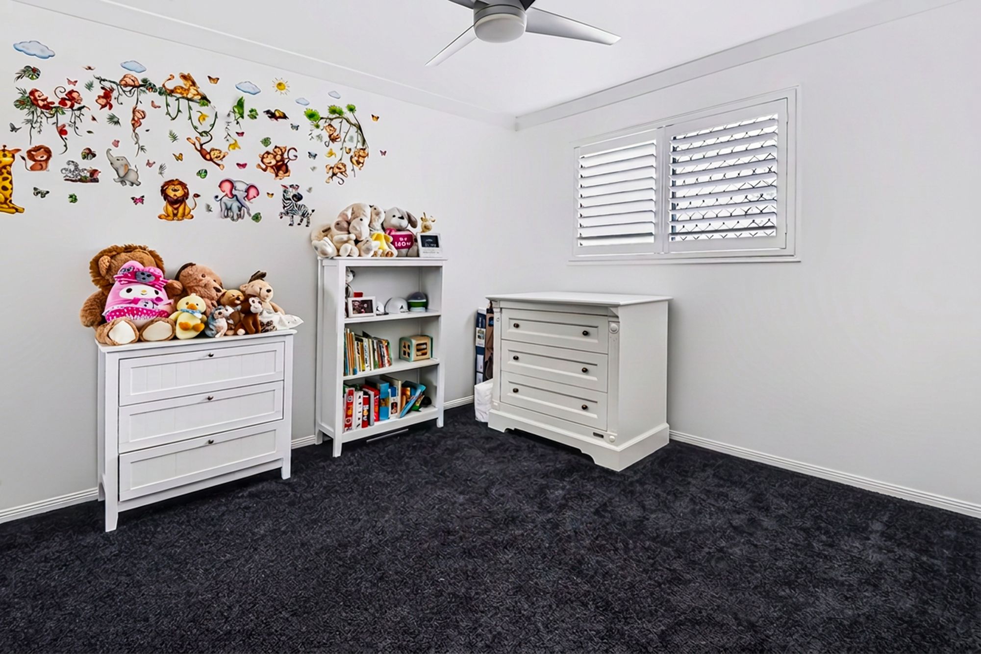 21 Karajini Crescent — photo 12 of 17