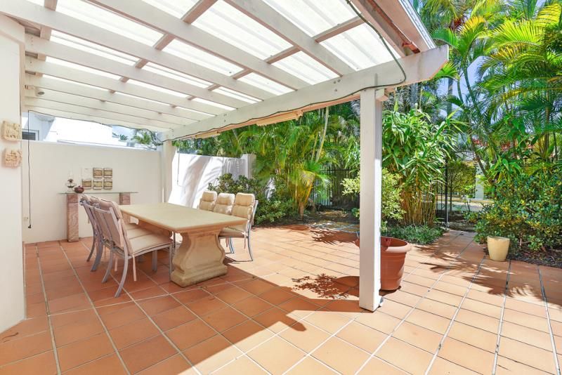 11/100 Cotlew Street East, Southport, QLD 4215