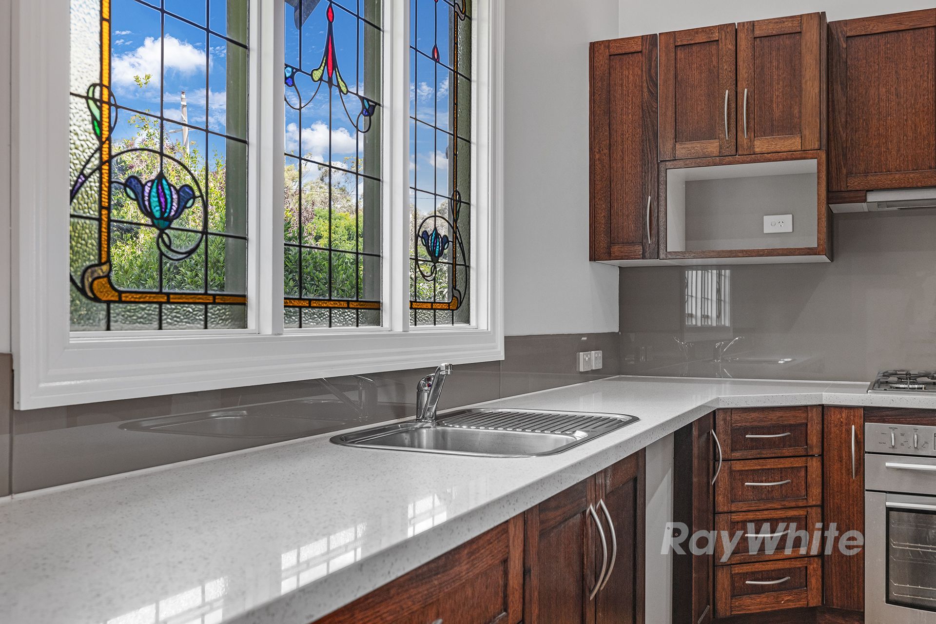32-34 McKenzie Street — photo 8 of 30