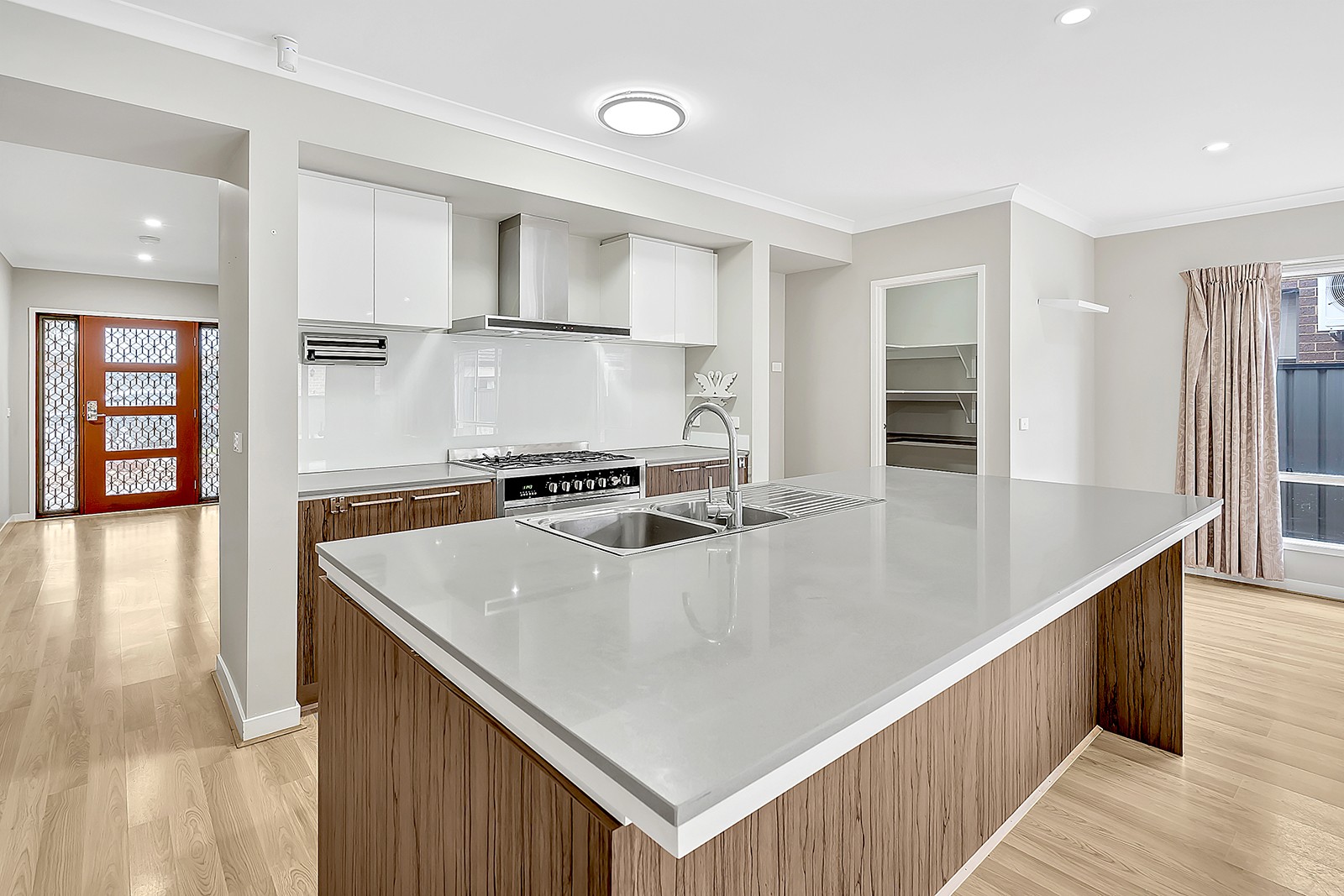 14 Clapham Way, Craigieburn, VIC 3064