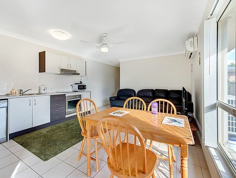2/17 Burns Parade, Kallangur, QLD 4503
