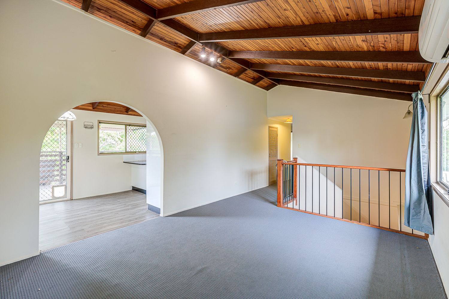 8 Bushlark Street, Crestmead, QLD 4132