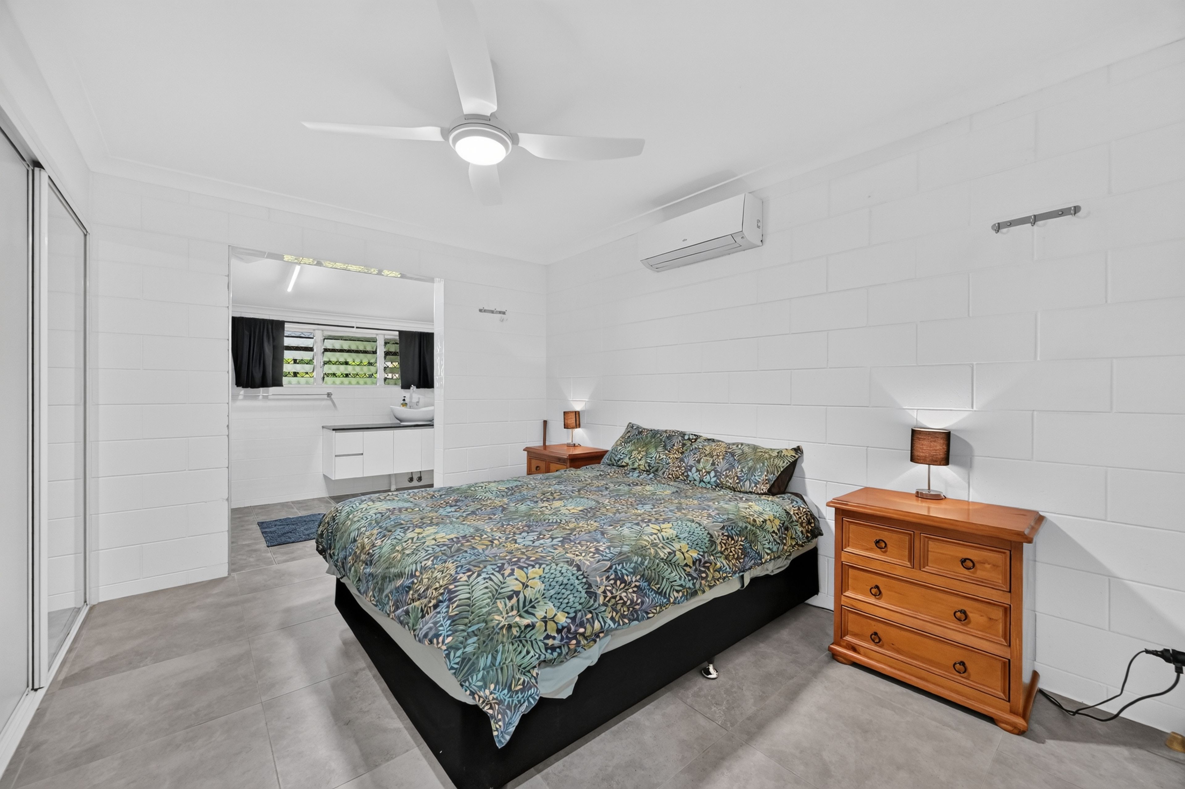 14 Laura Court — photo 10 of 28