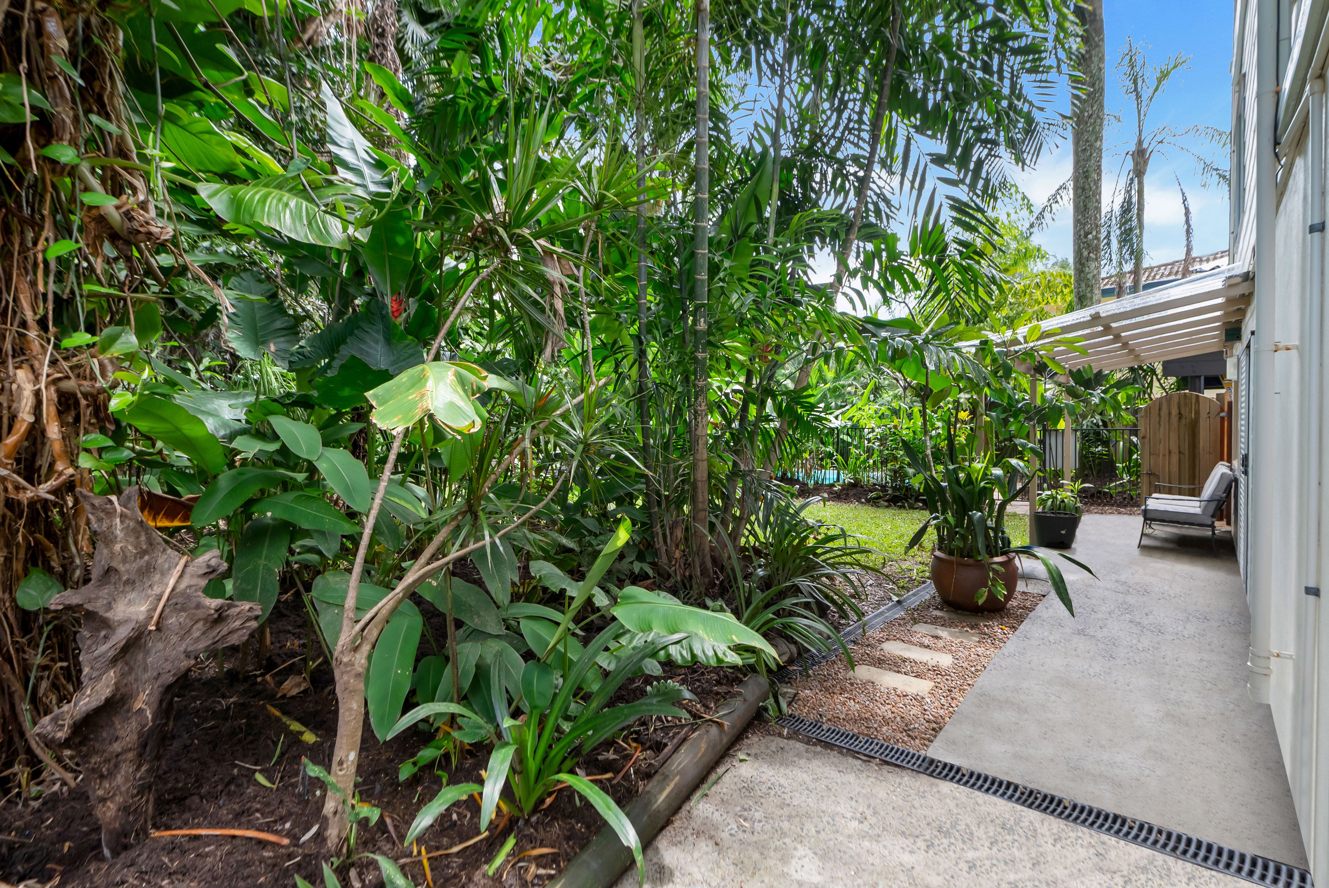 27 Bouganvillea Street — photo 13 of 27