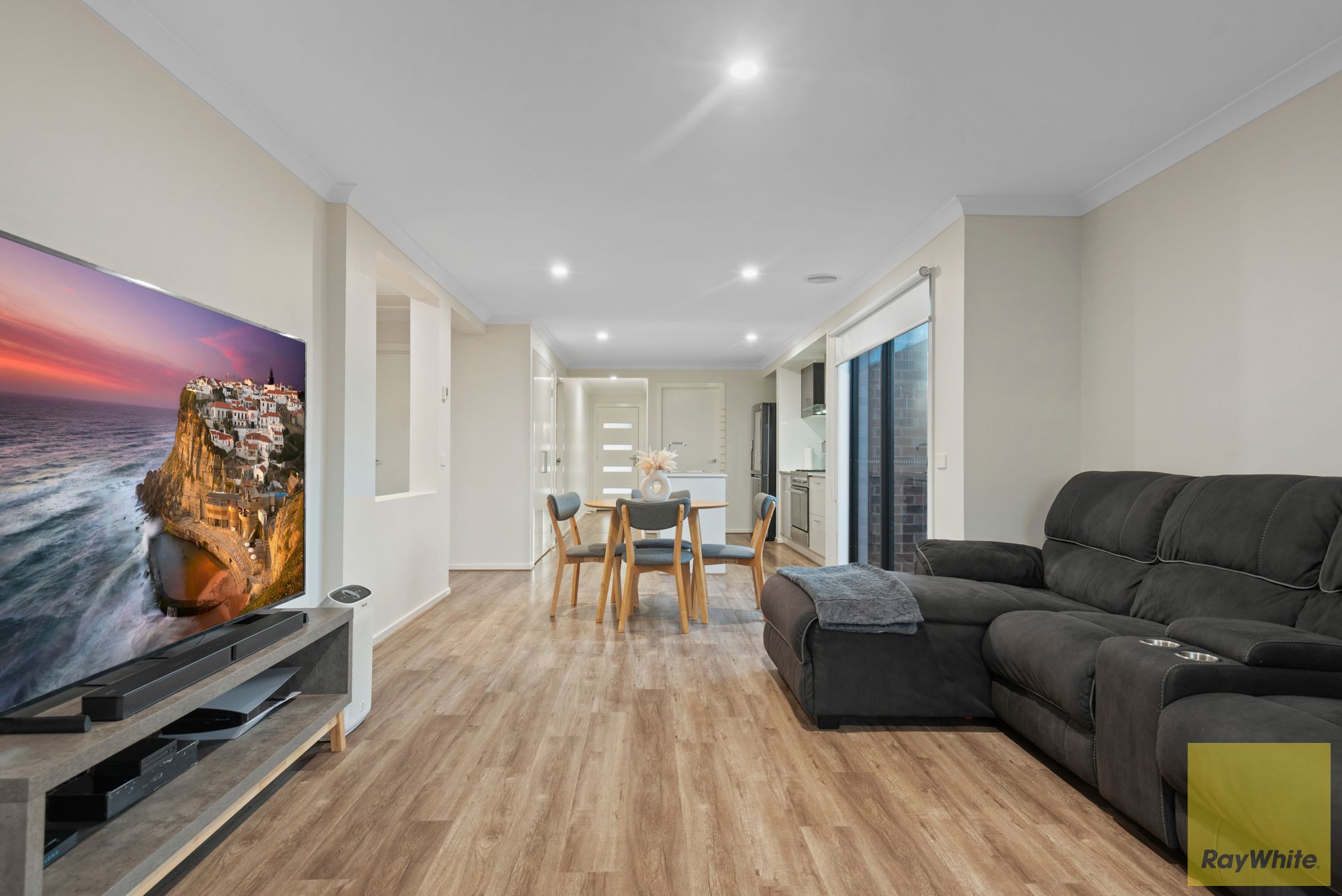 25 Vanburn Road, Truganina, VIC 3029 Sold House Ray White Truganina