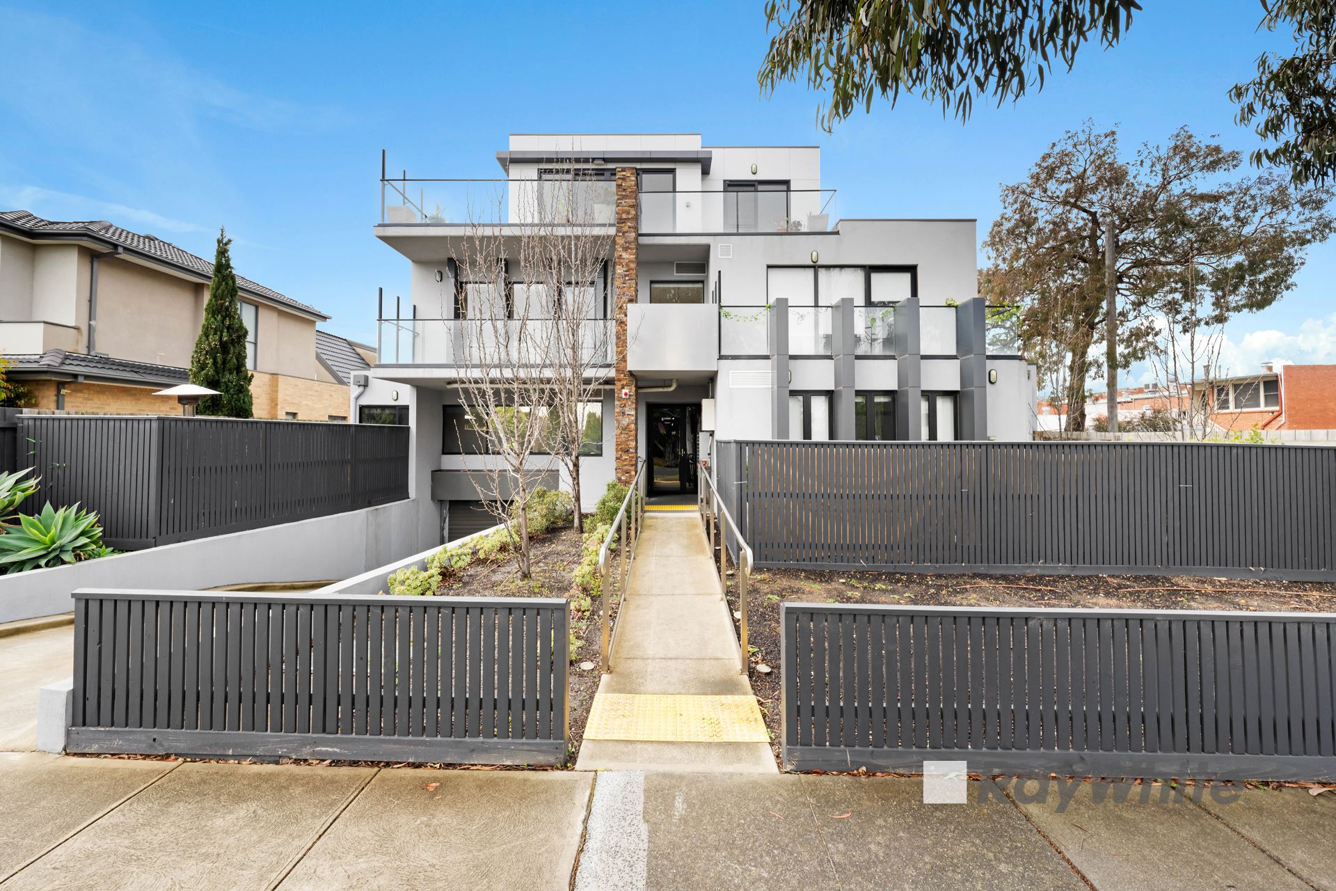 2 Ulupna Road, Ormond VIC 3204