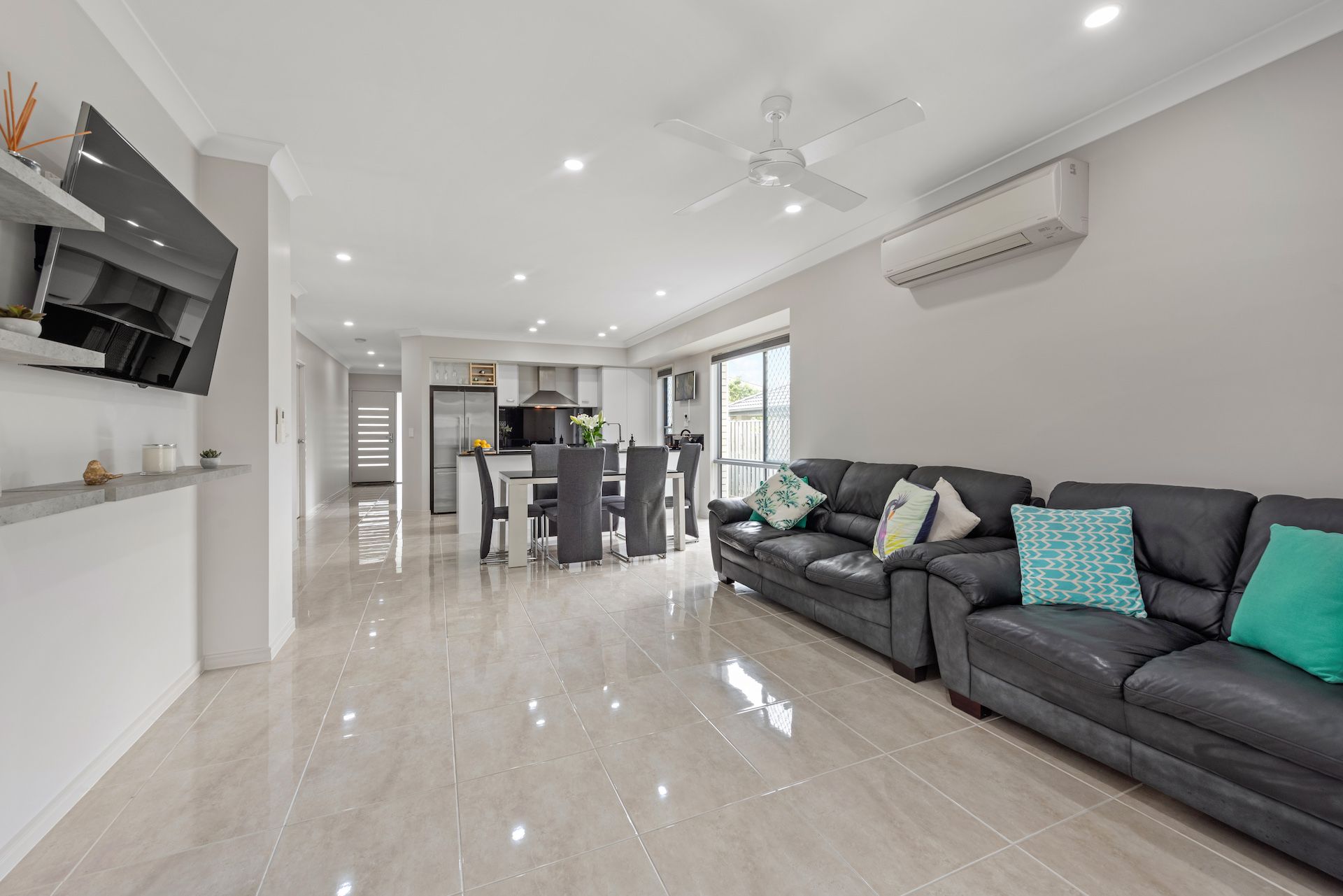 34 Nullarbor Circuit, North Lakes, QLD 4509