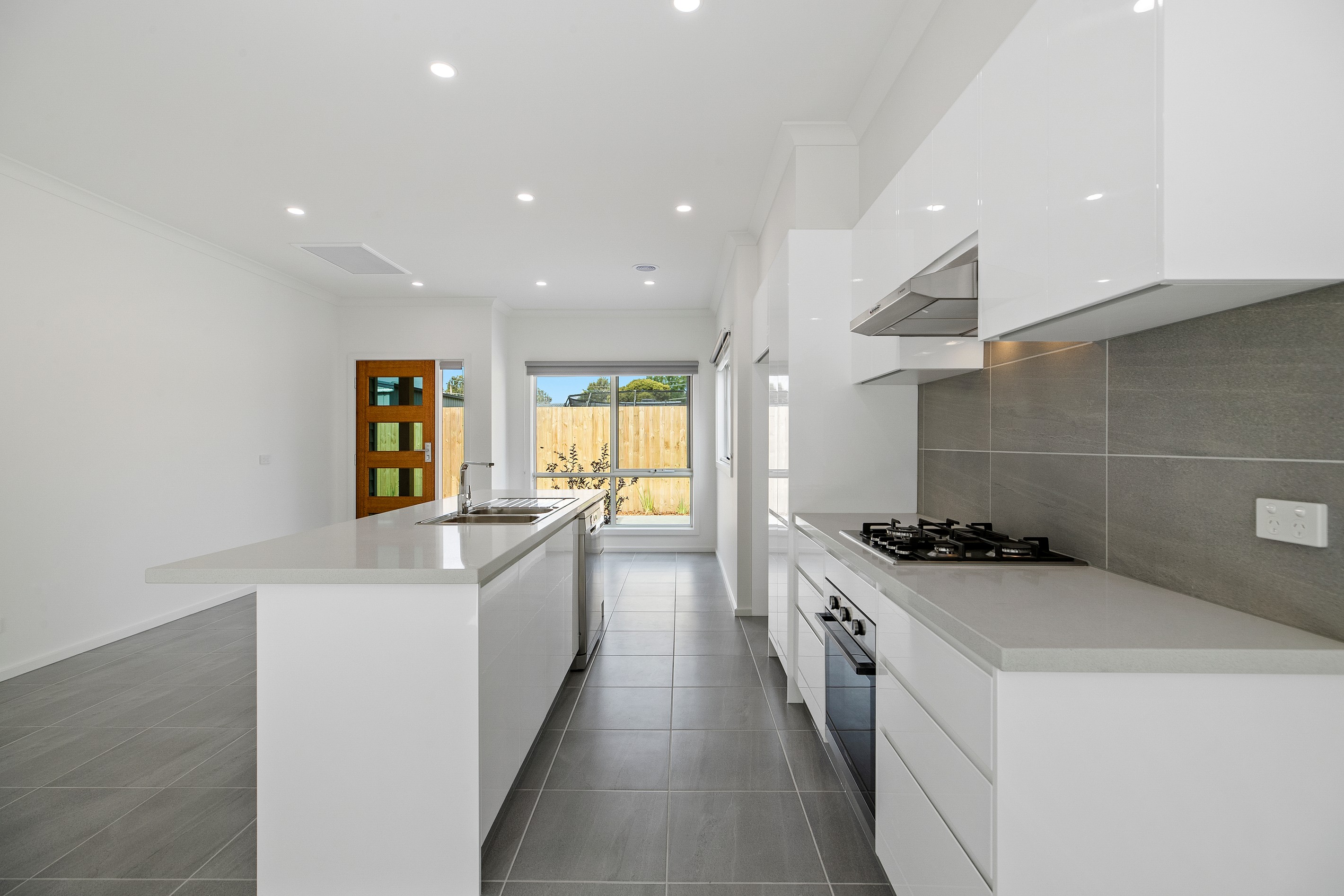 2/34 Orchard Street, Kilsyth, VIC 3137
