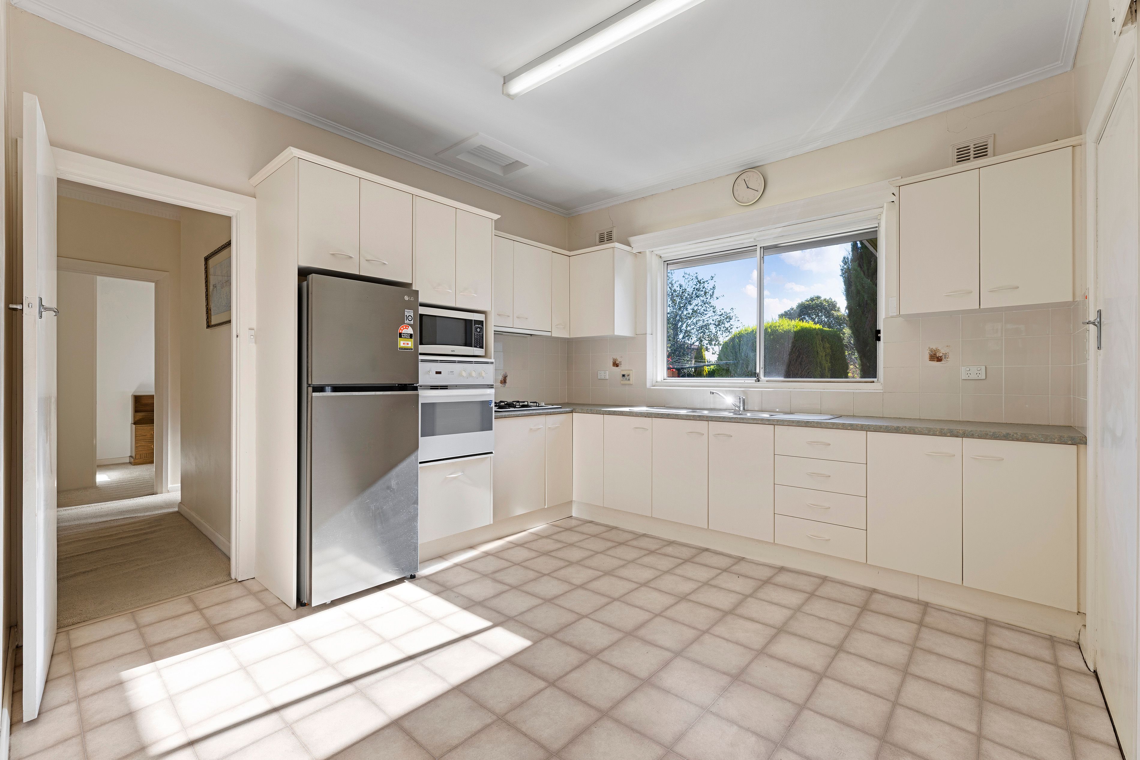 13 Eversley Avenue — photo 11 of 26