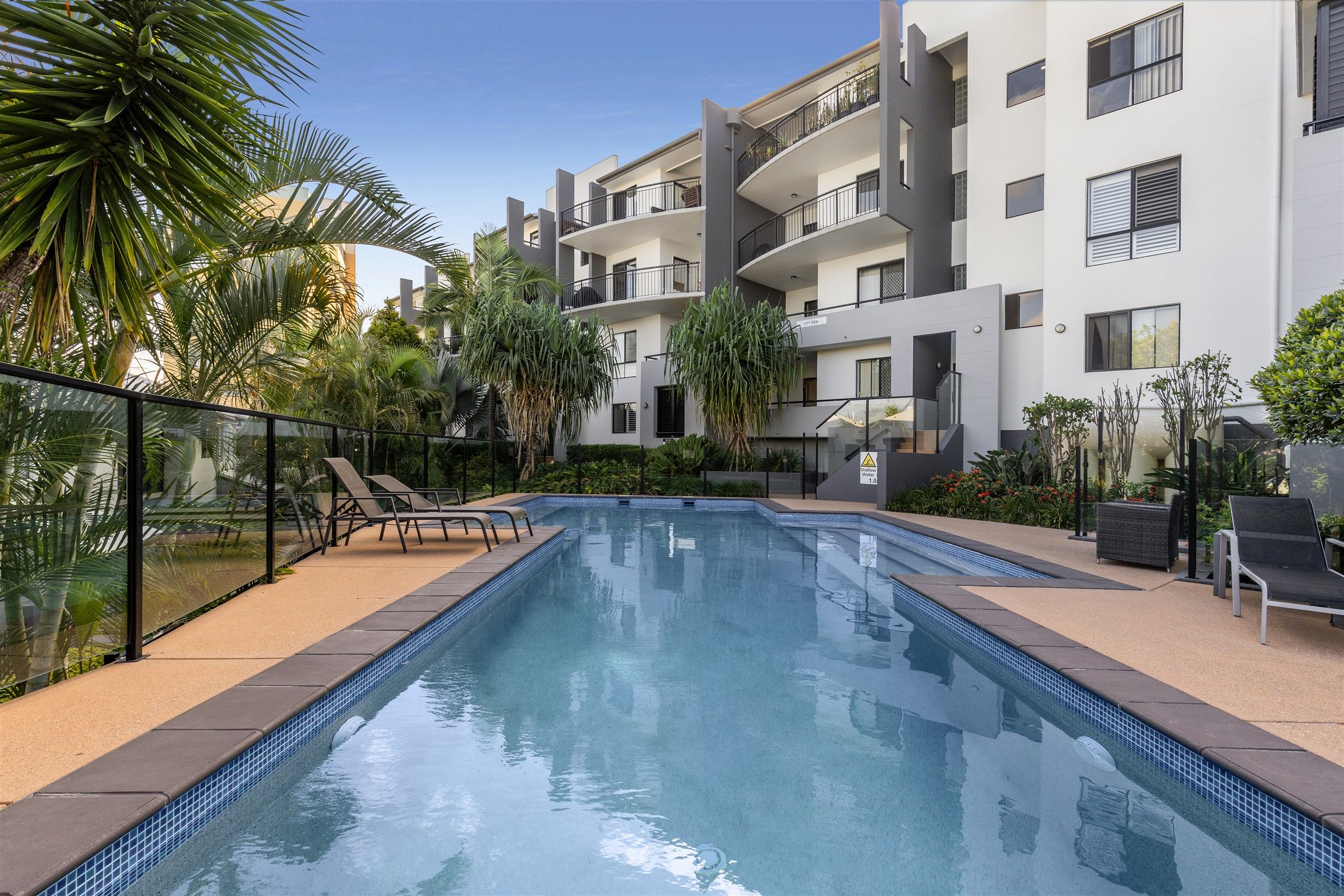 68-70 Norman Crescent, Norman Park QLD 4170