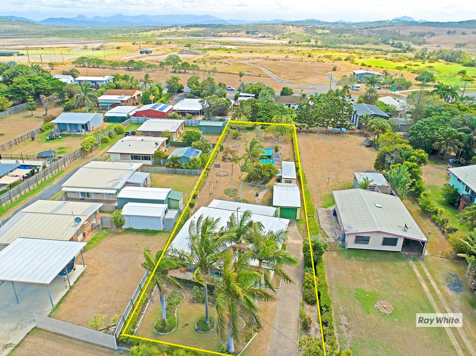 8 Arthur Street, Emu Park, QLD 4710