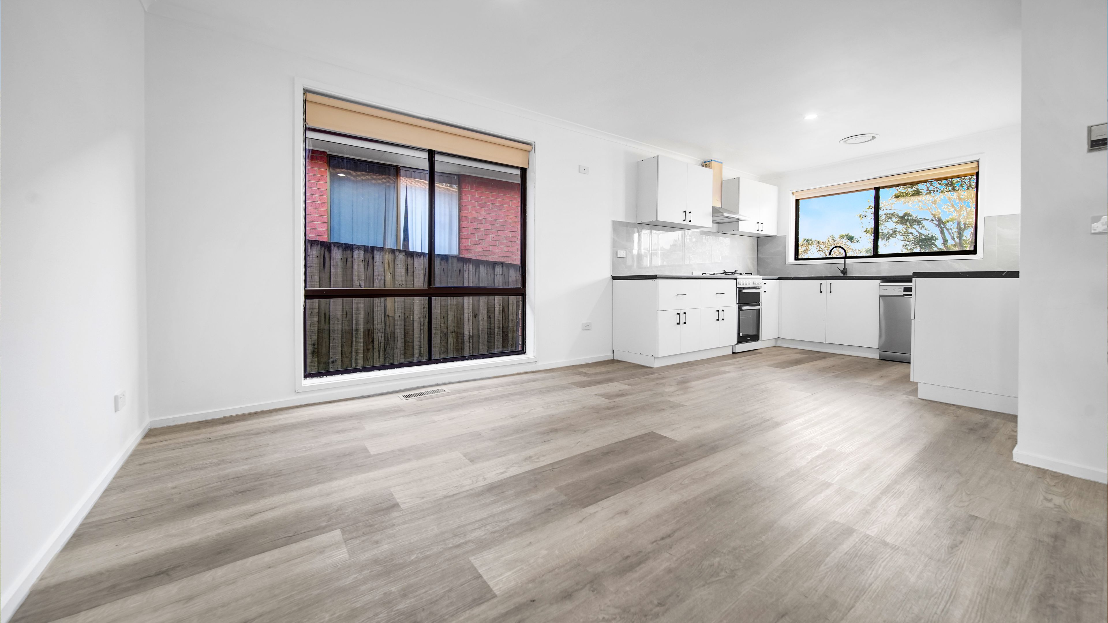 52 Kilberry Crescent — photo 3 of 10