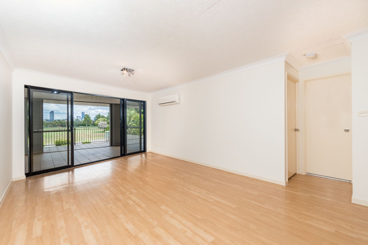 7/13 Vectis Street, Norman Park, QLD 4170