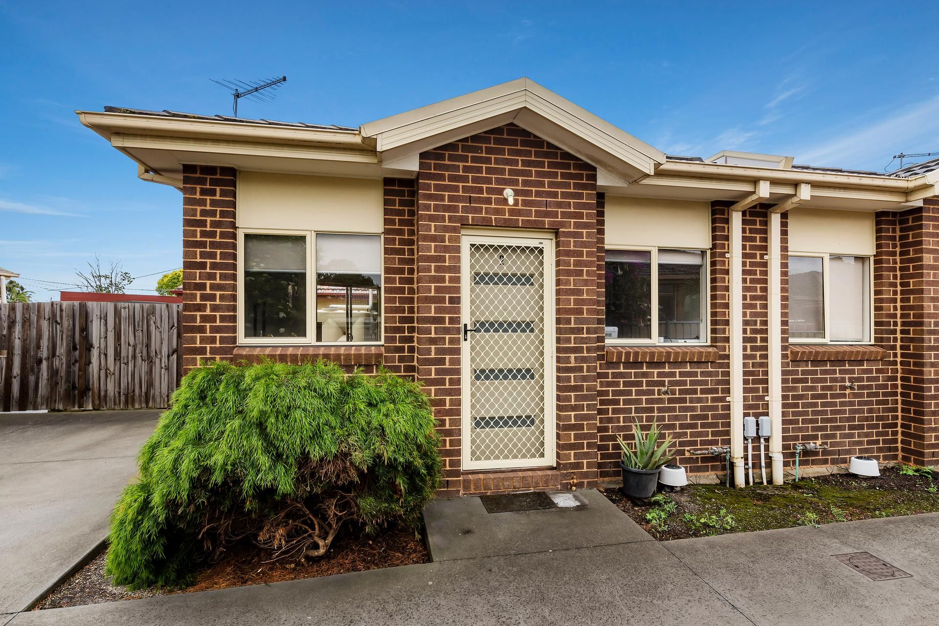 2 Lloyd Avenue, Epping VIC 3076