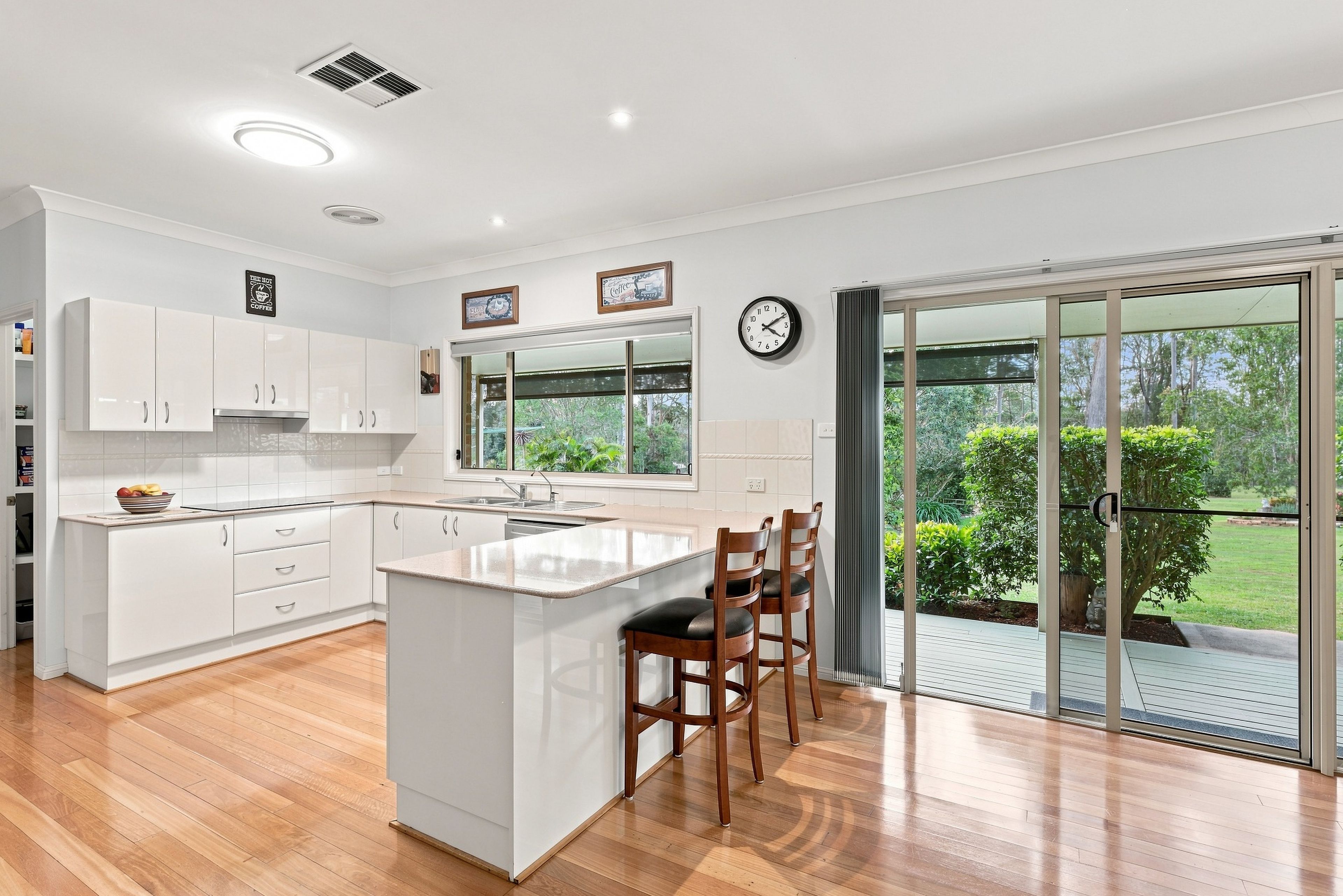 18 North Esk Drive — photo 4 of 17