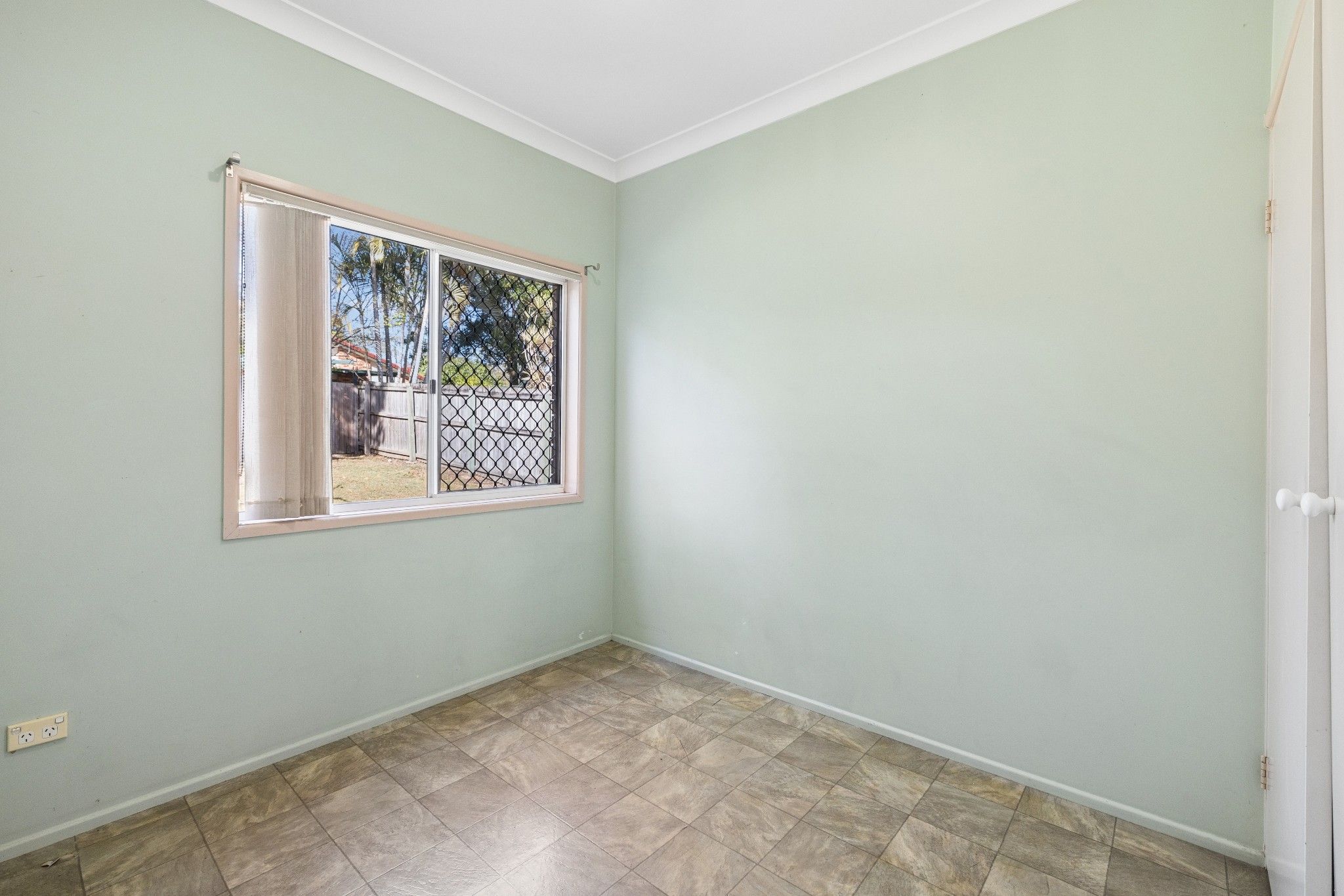 73 Goman Street — photo 9 of 18