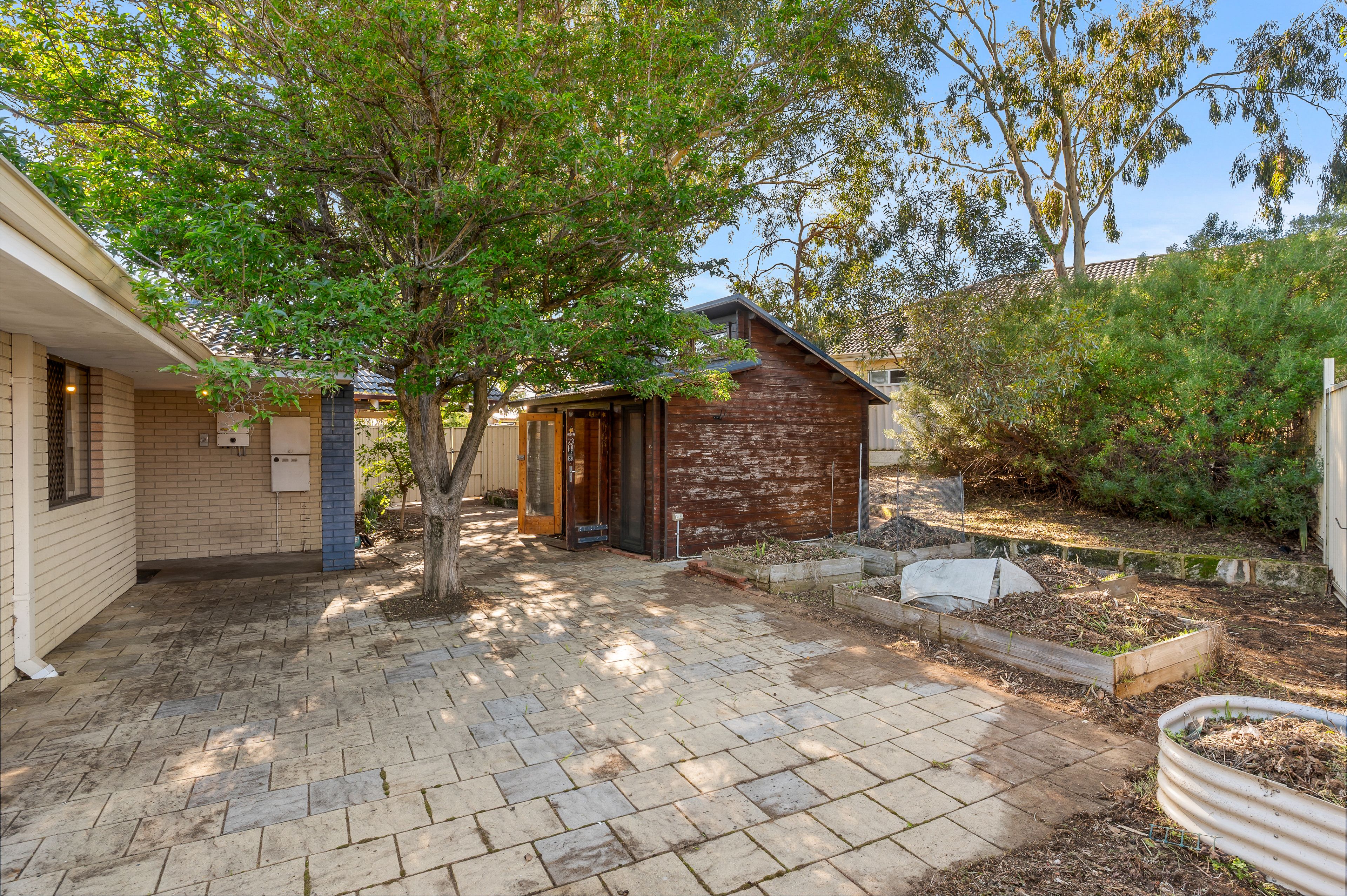 13 Erpingham Road — photo 18 of 25
