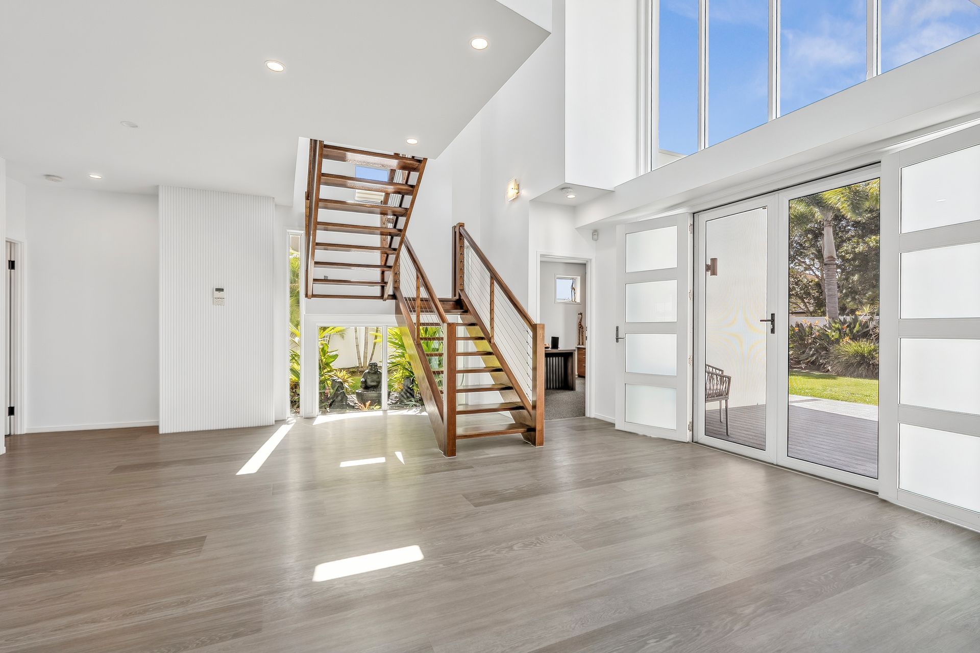 87 Sir Bruce Small Boulevard — photo 7 of 25