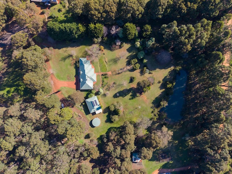 24 Bowman Close, Scotsdale, WA 6333