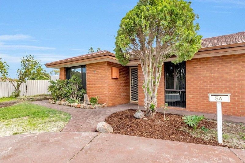 5A Raible Grove, Marangaroo, WA 6064