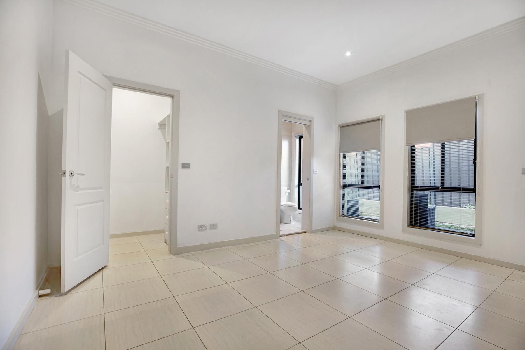 1/111a Melbourne Street, Oxley Park, NSW 2760