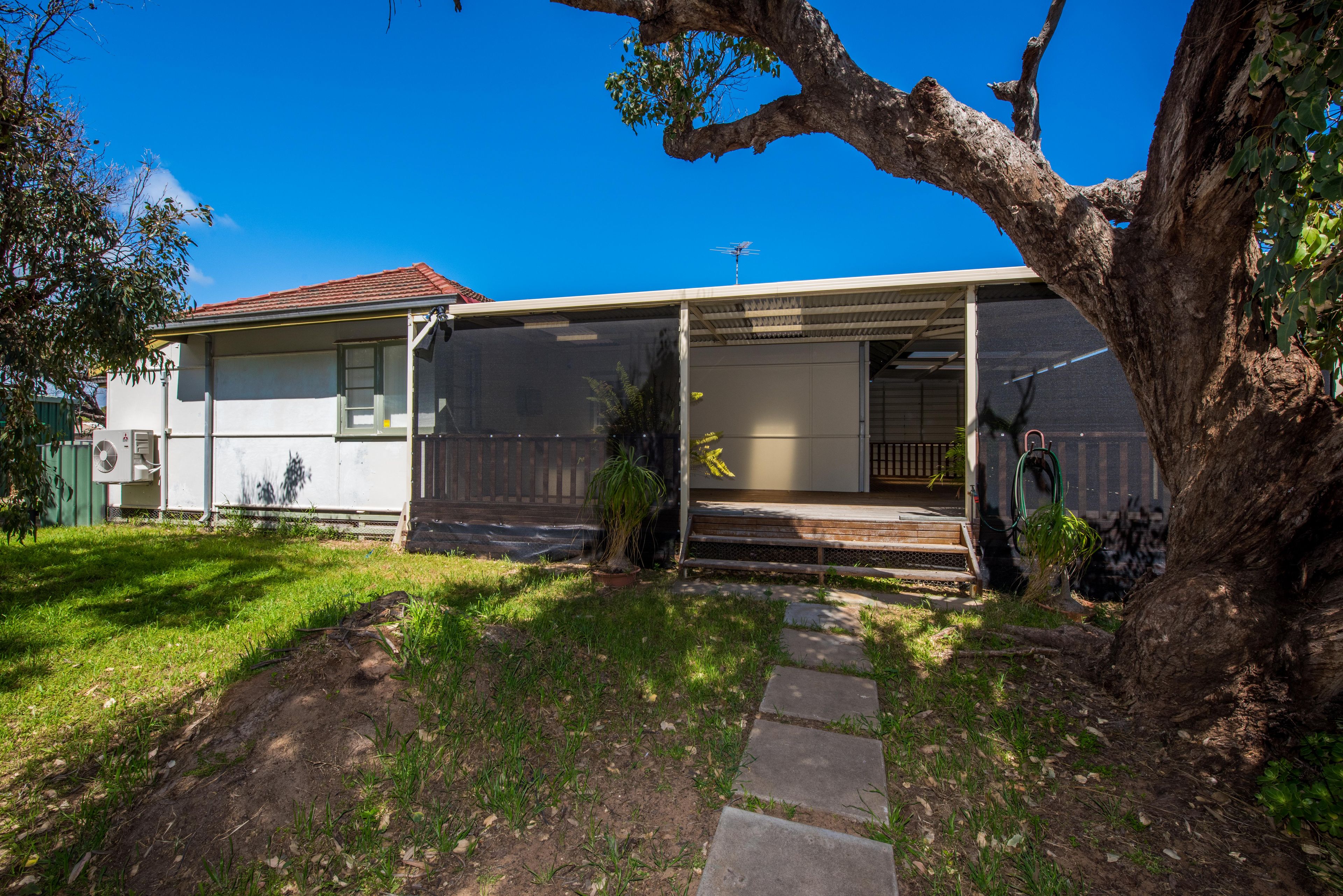 8 Whitfield Street, Beachlands, WA 6530