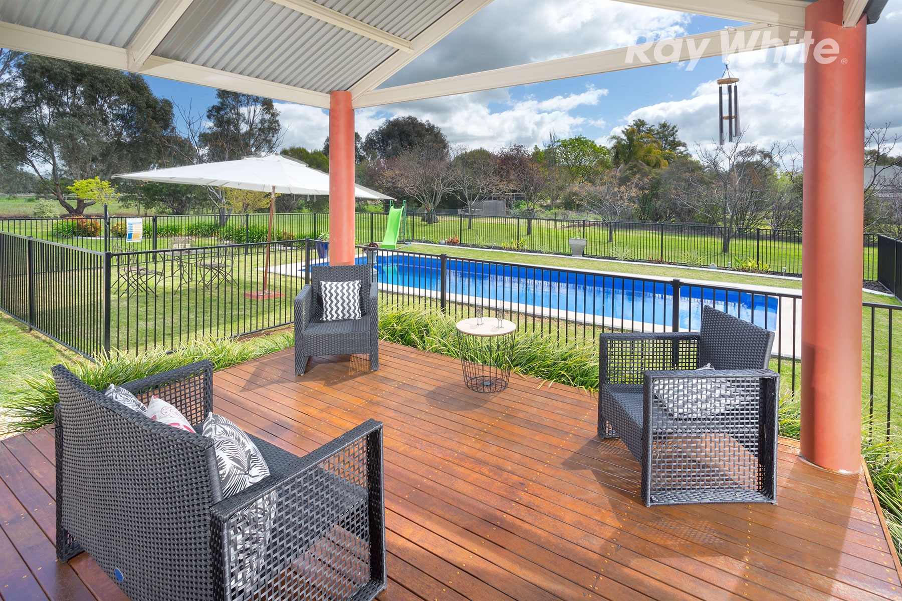 18 Willow Way, Table Top, NSW 2640