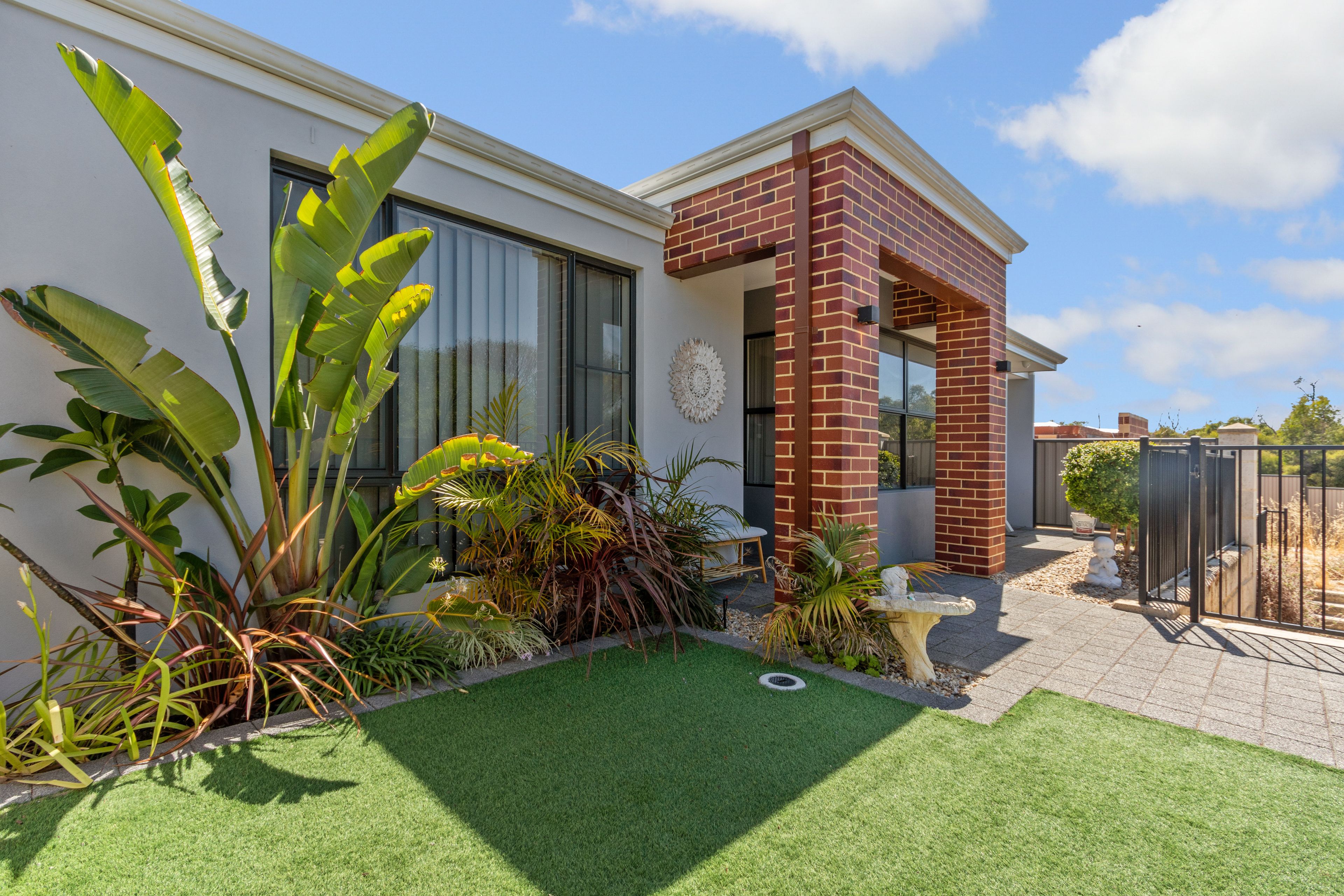 53 Bushside Drive, Aveley, WA 6069