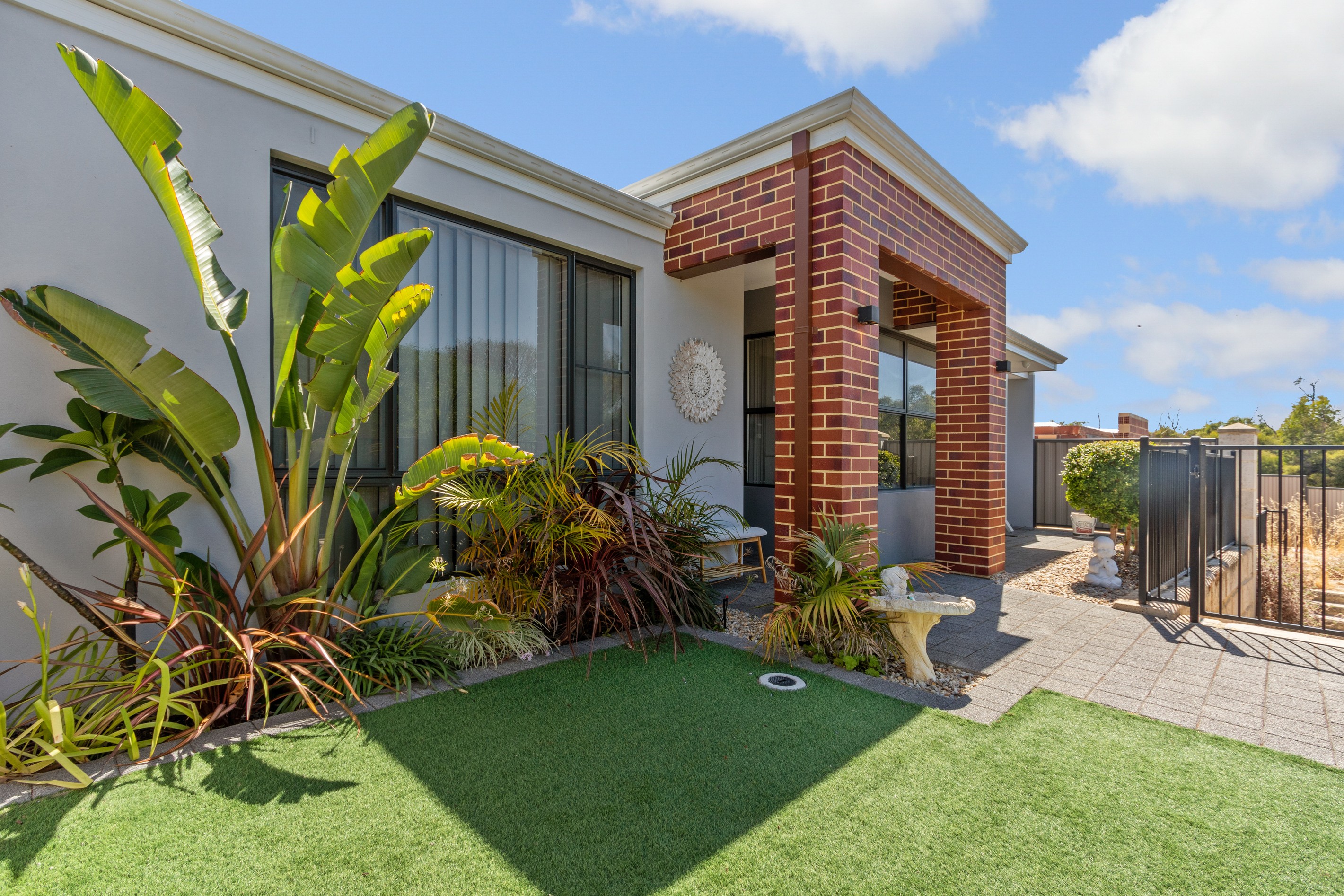 53 Bushside Drive, Aveley, WA 6069