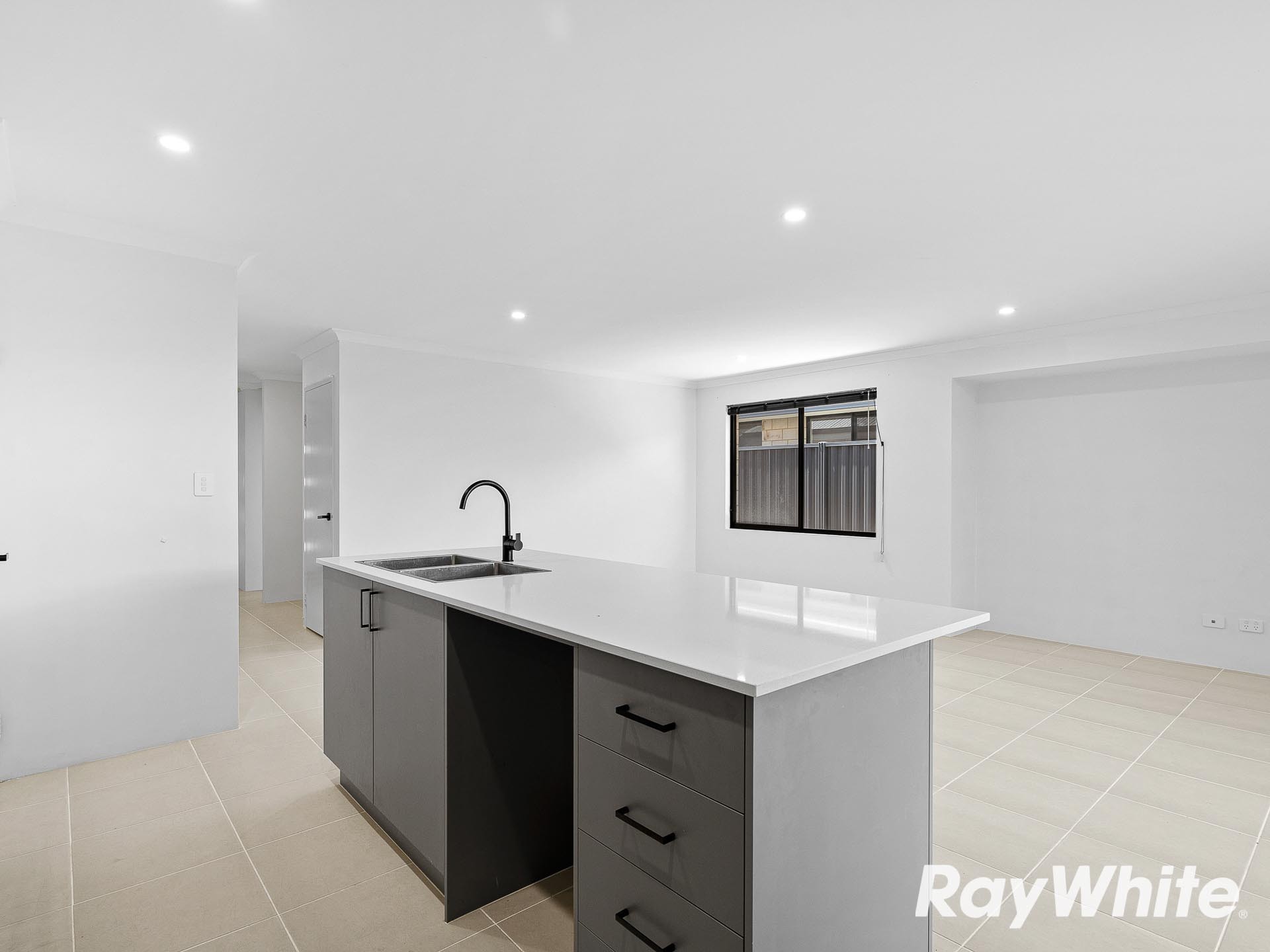 16 Olgiata Road, Meadow Springs, WA 6210