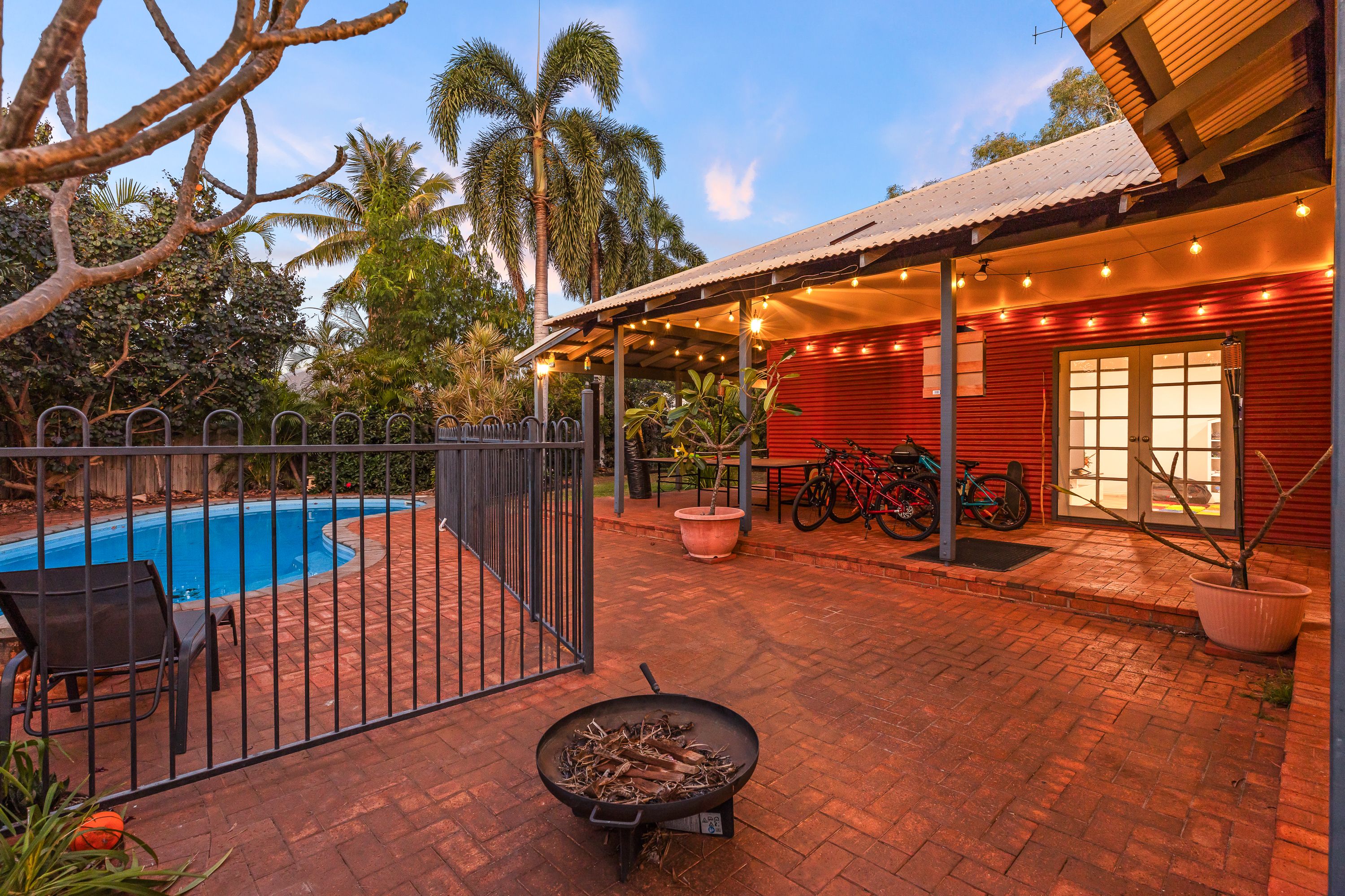 6 Macnee Court — photo 24 of 26