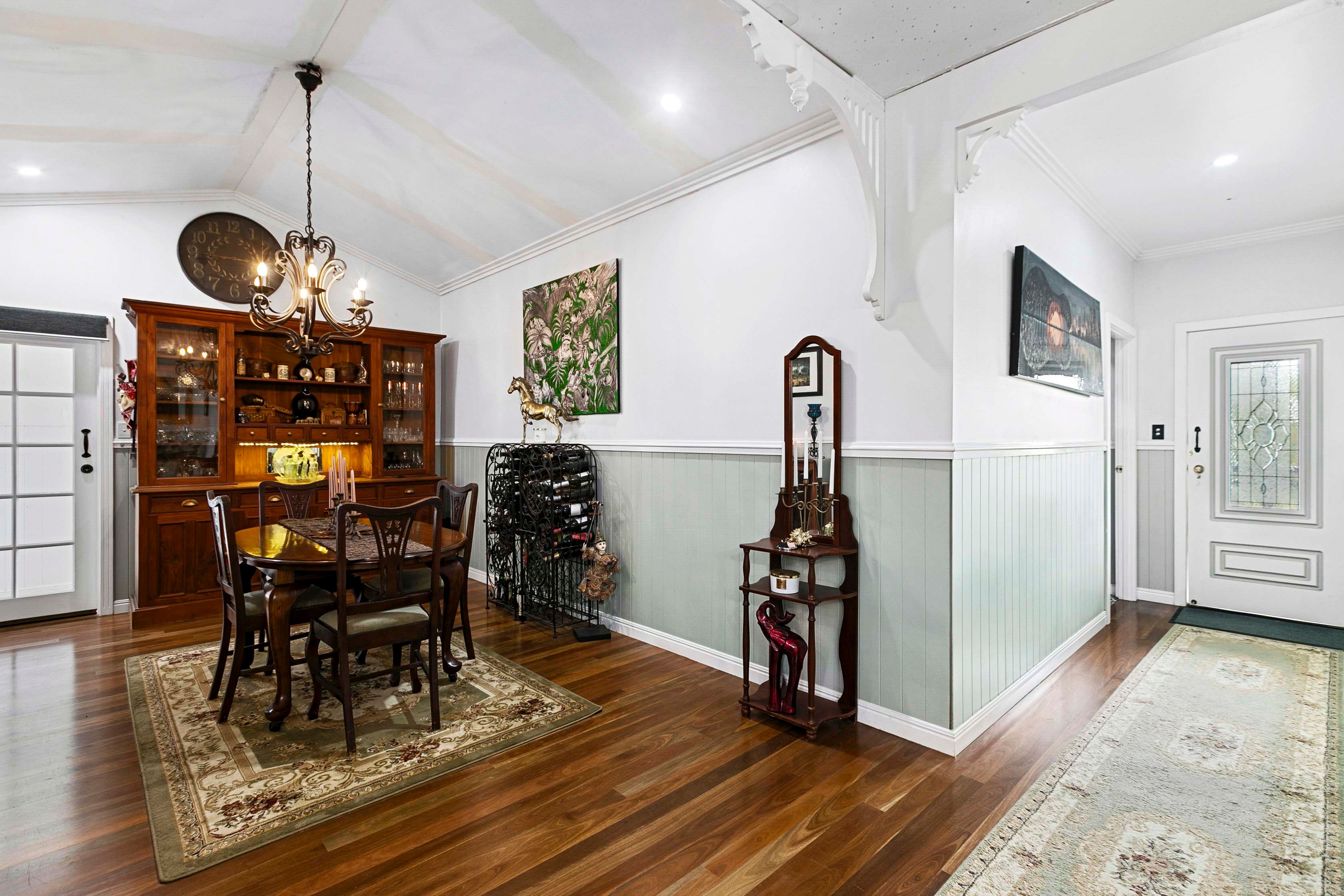 152 Pacific Drive — photo 4 of 30