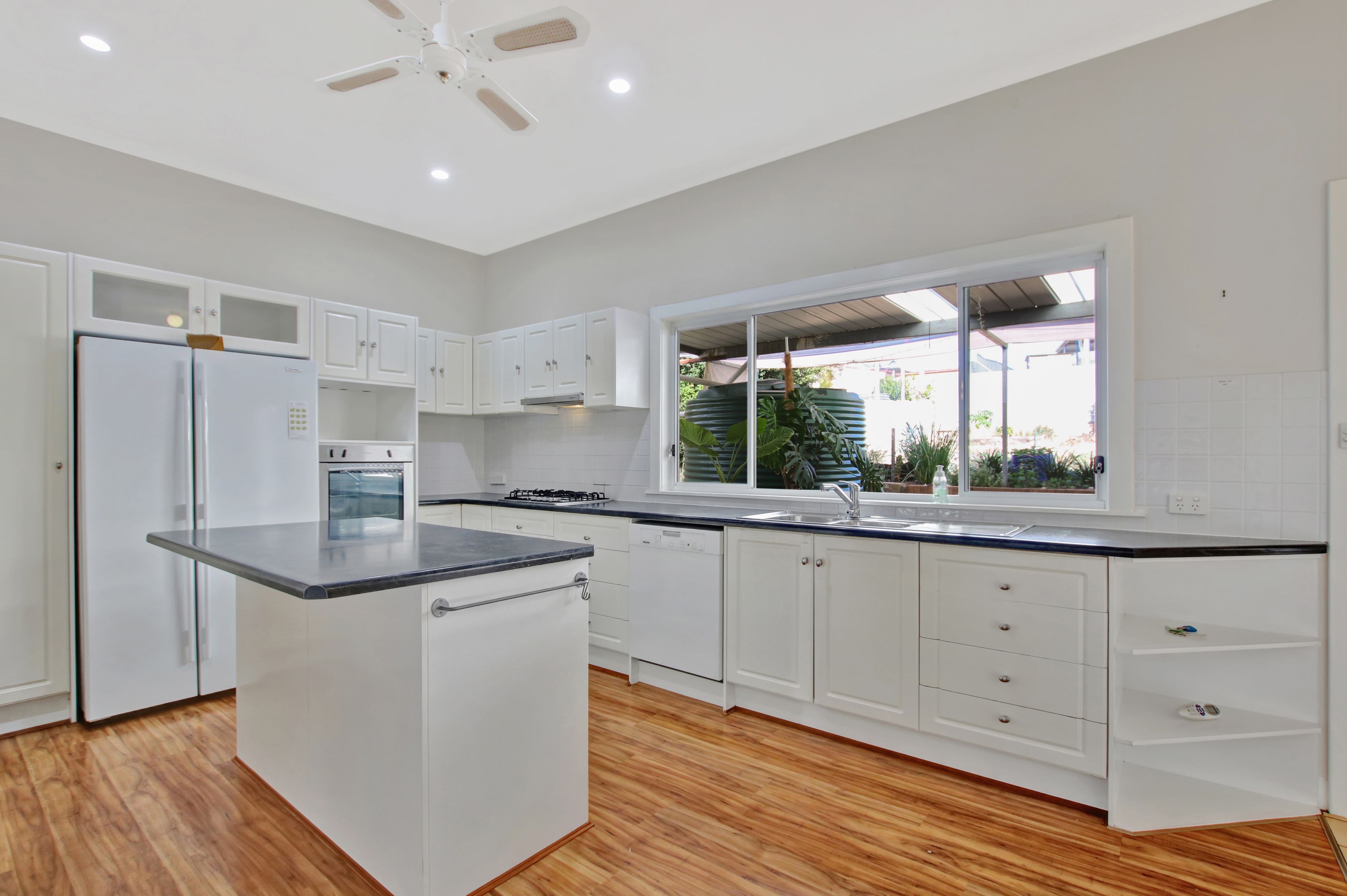 15 Thompson Street — photo 3 of 23