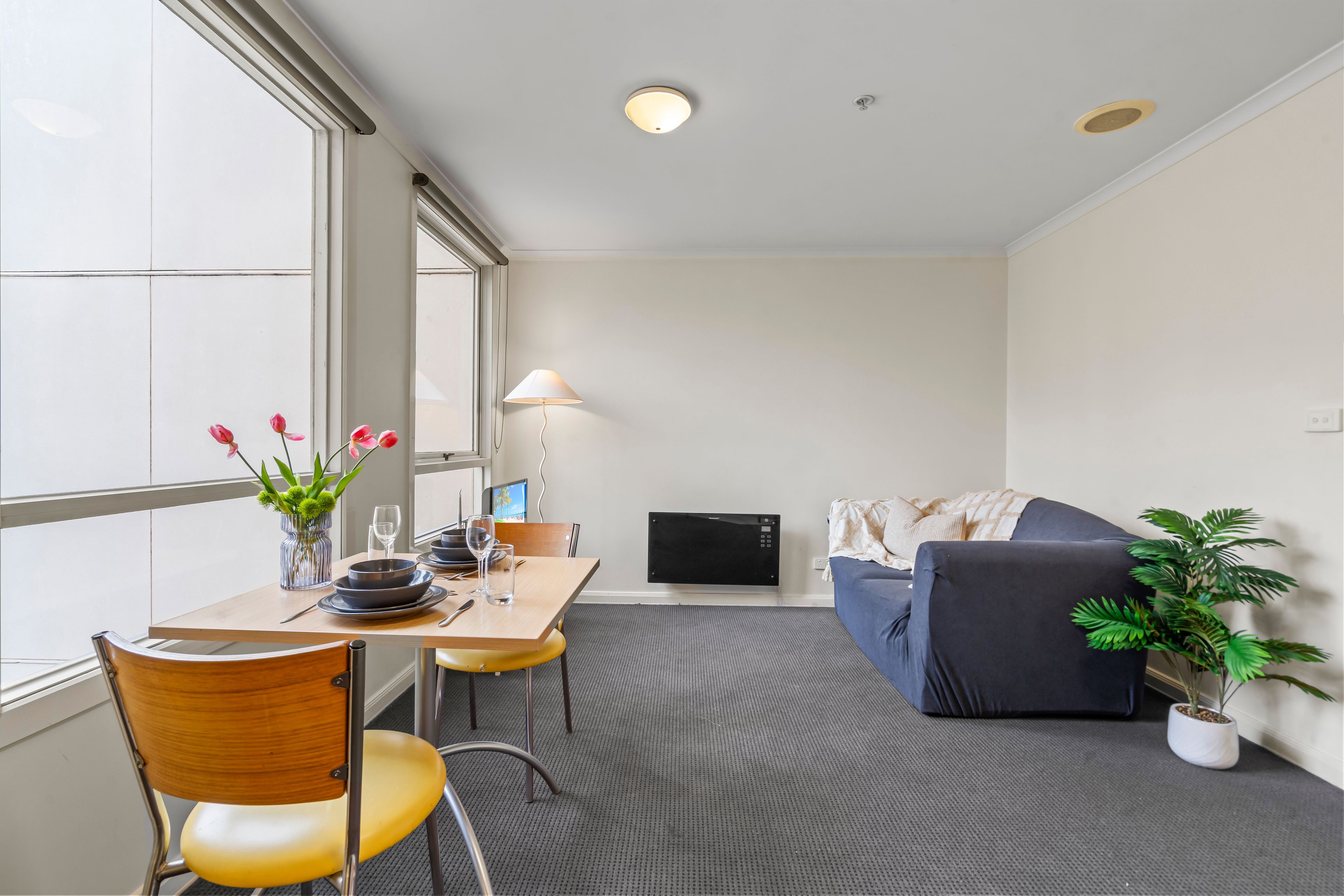 1217/238 Flinders Street — photo 4 of 25