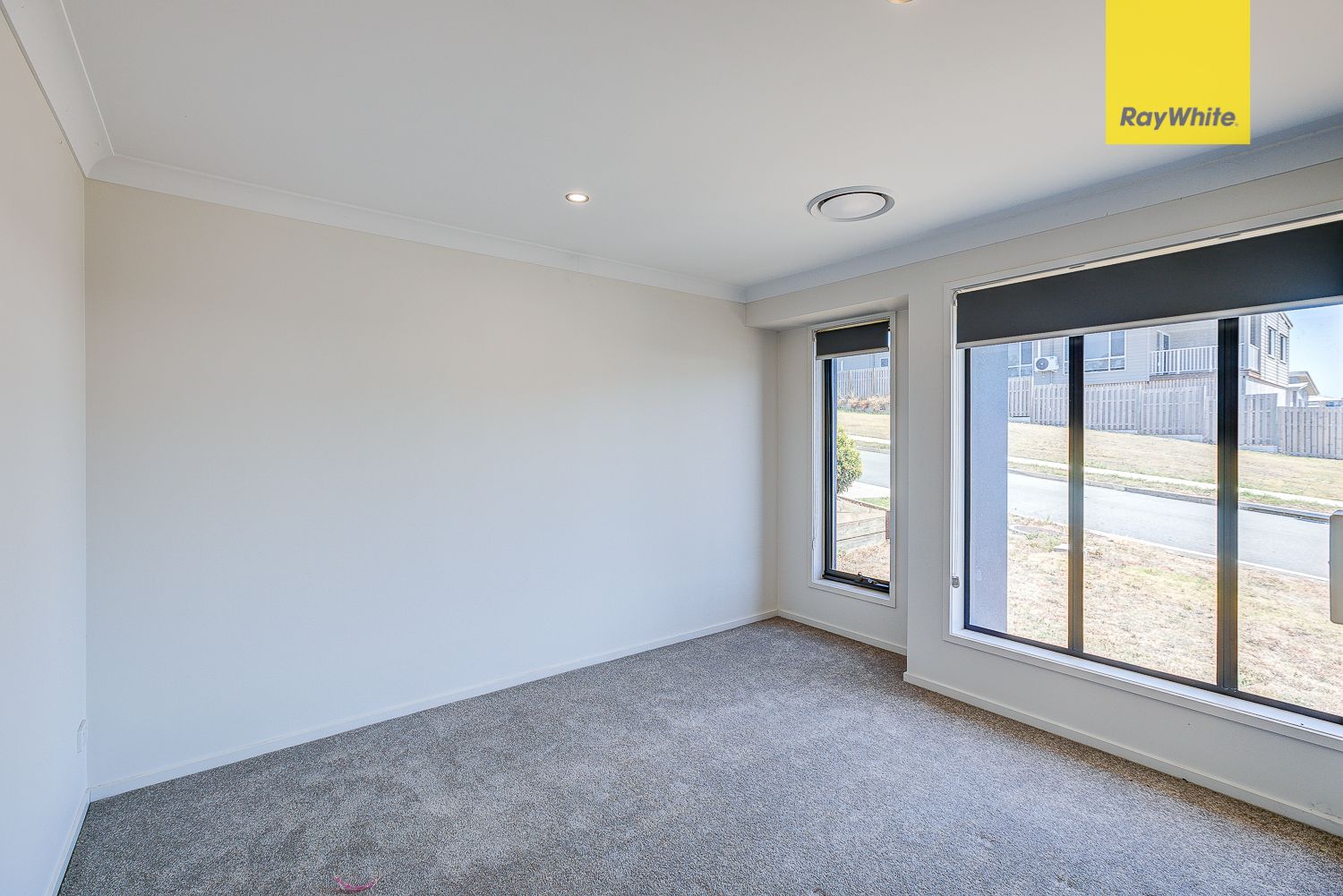 32 Jonas Circuit, Holmview, QLD 4207