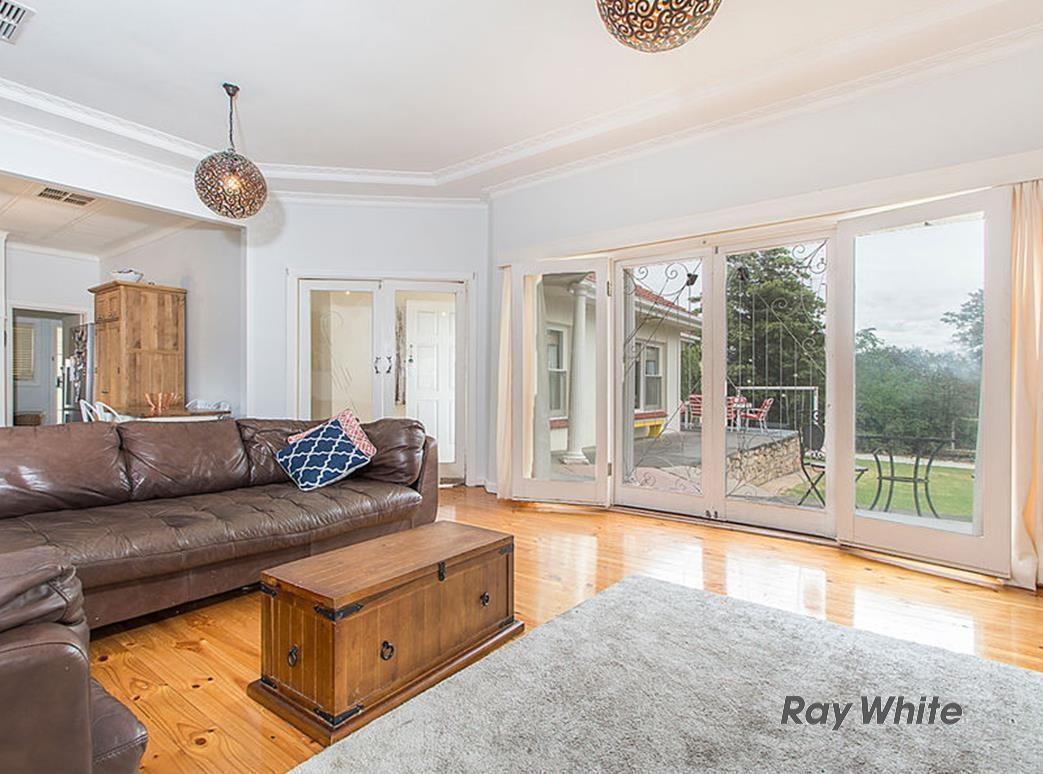 2 Beare Street, Clare, SA 5453