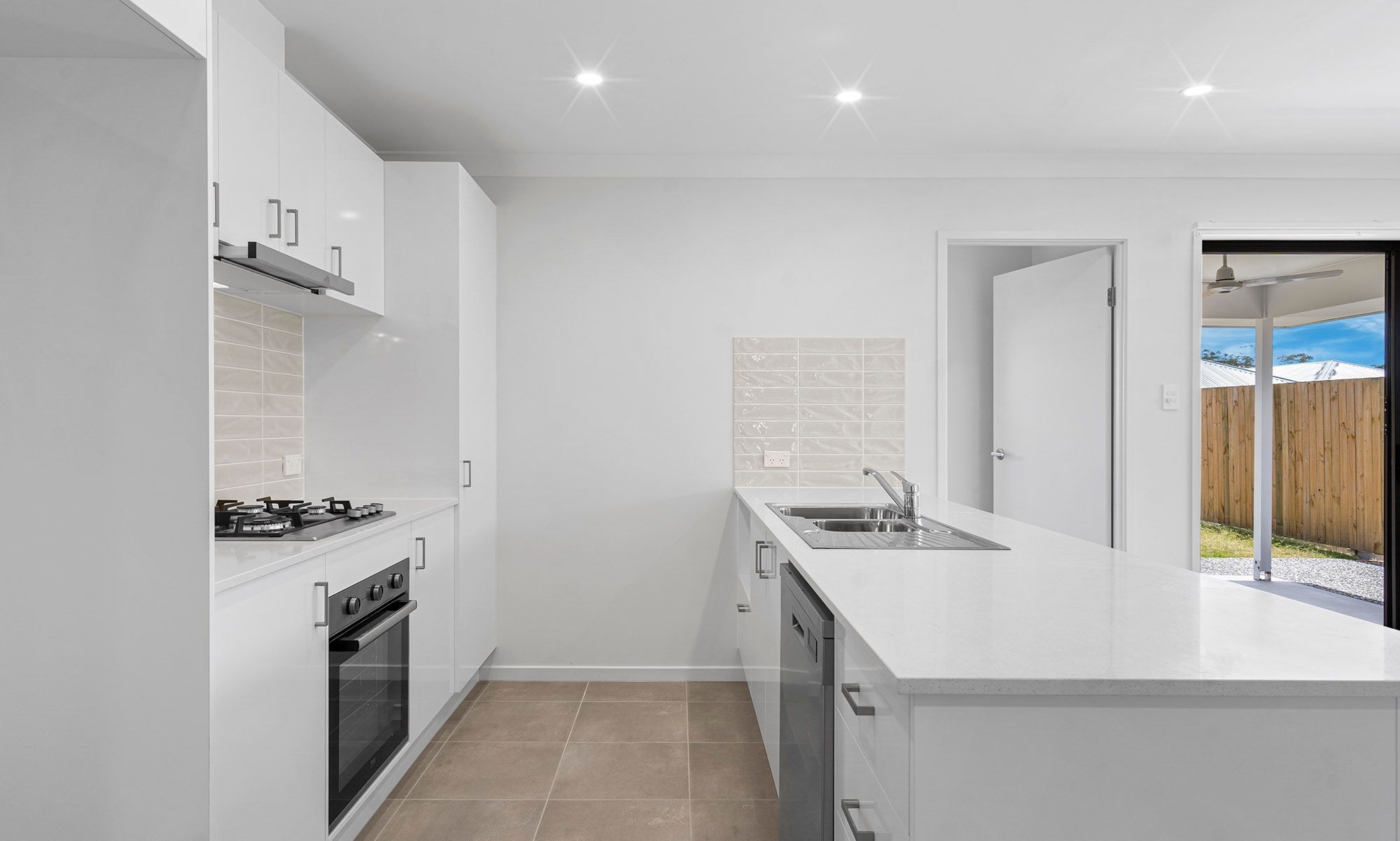 1/14 Eileen Court, Logan Reserve, QLD 4133