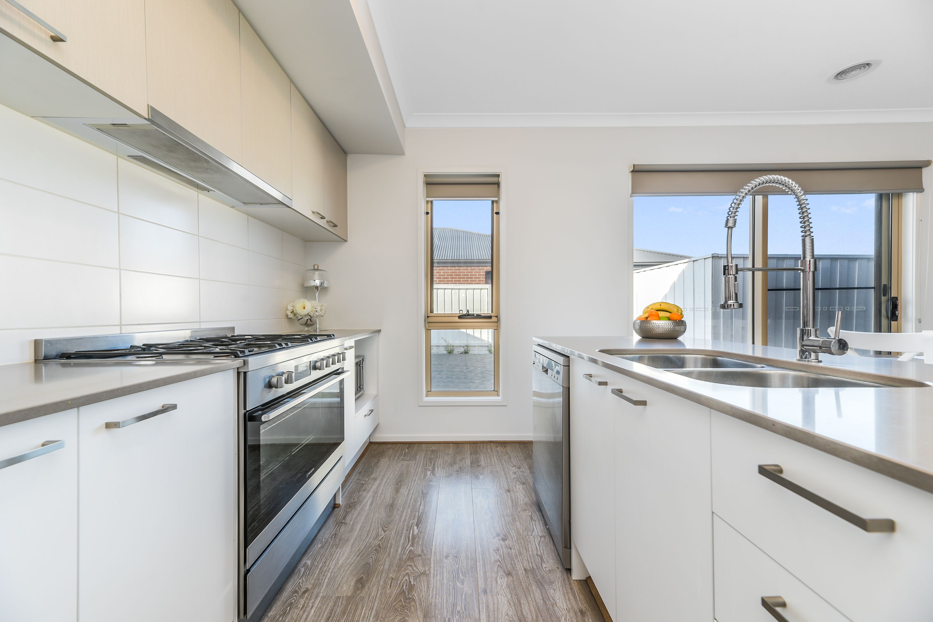 15 Chaffey Grove, Officer South, VIC 3809