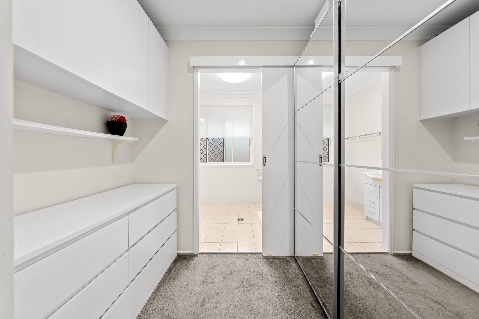 27/30 Lindeman Place — photo 10 of 23